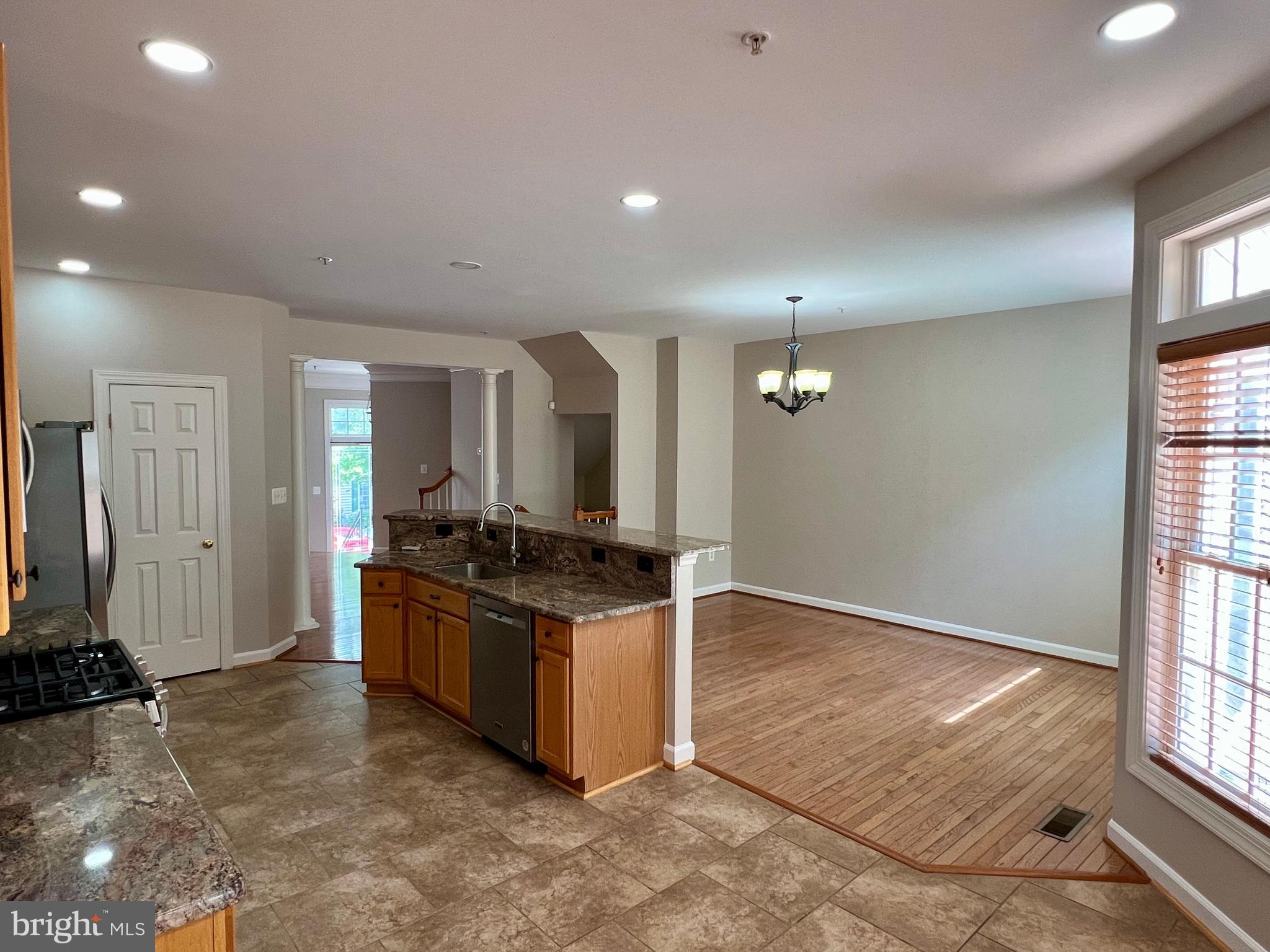 WAVERLY WOODS - Residential Lease