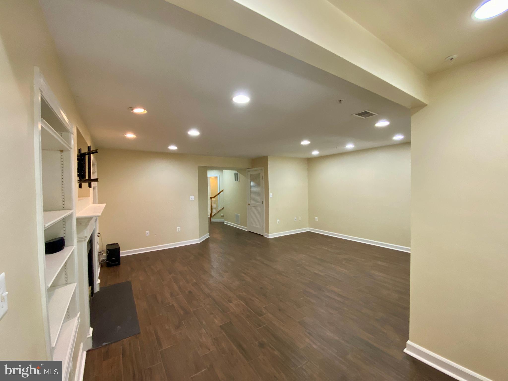 WAVERLY WOODS - Residential Lease