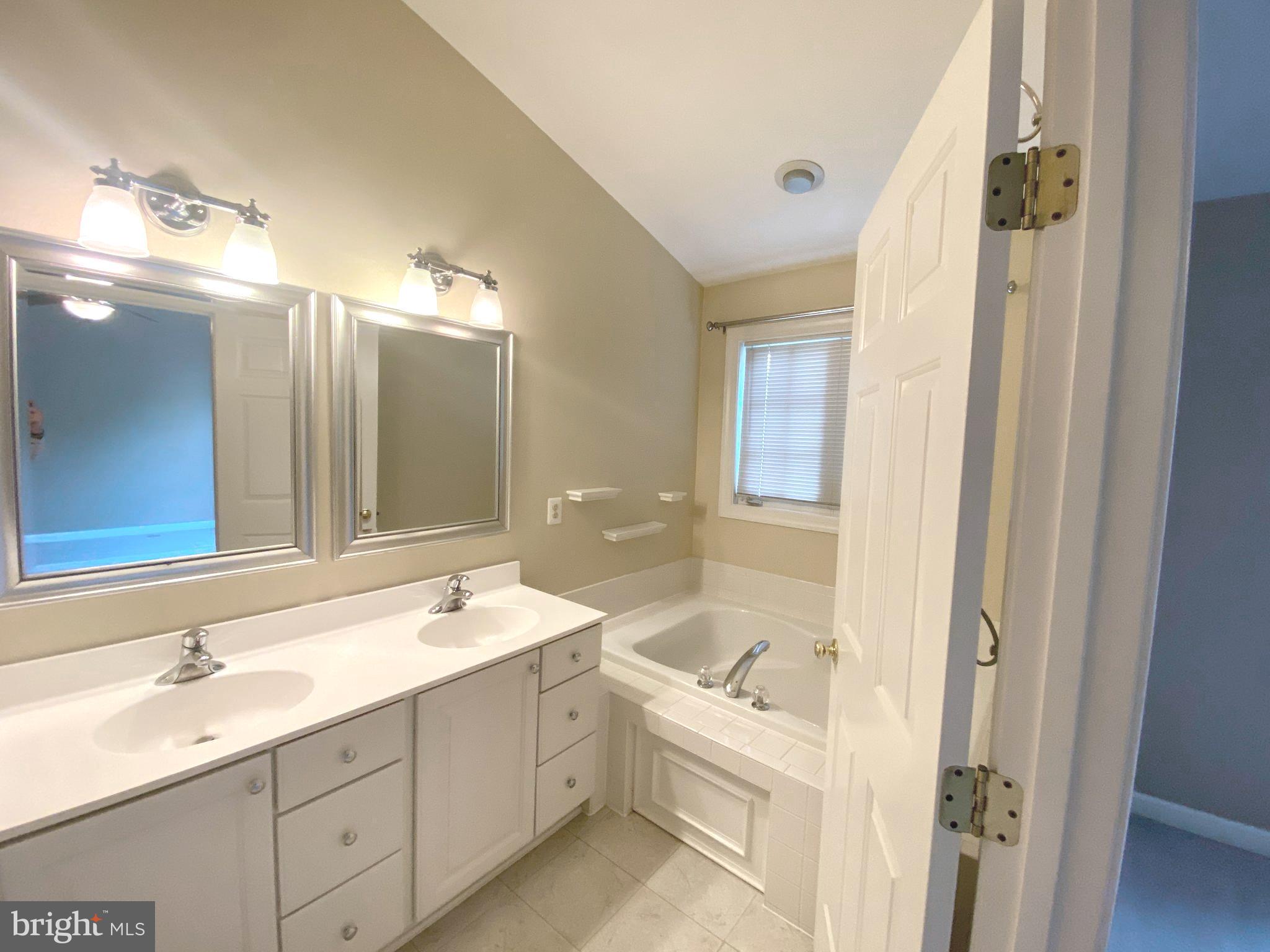 WAVERLY WOODS - Residential Lease