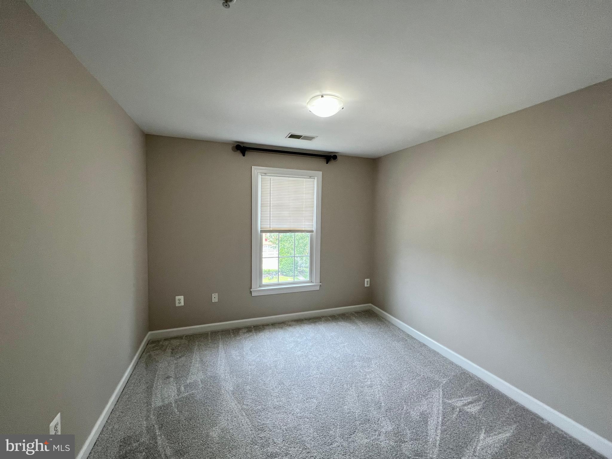 WAVERLY WOODS - Residential Lease