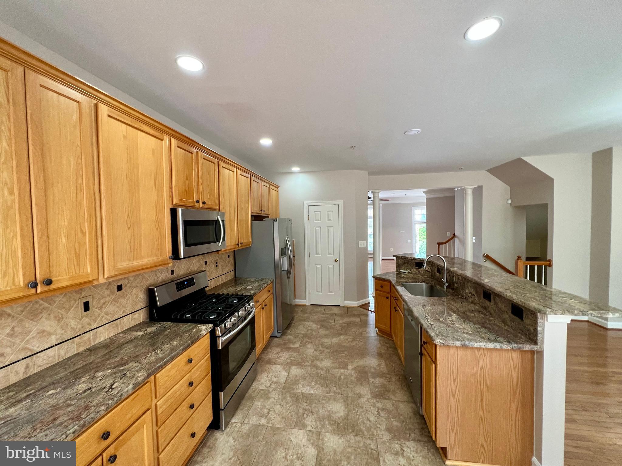 WAVERLY WOODS - Residential Lease