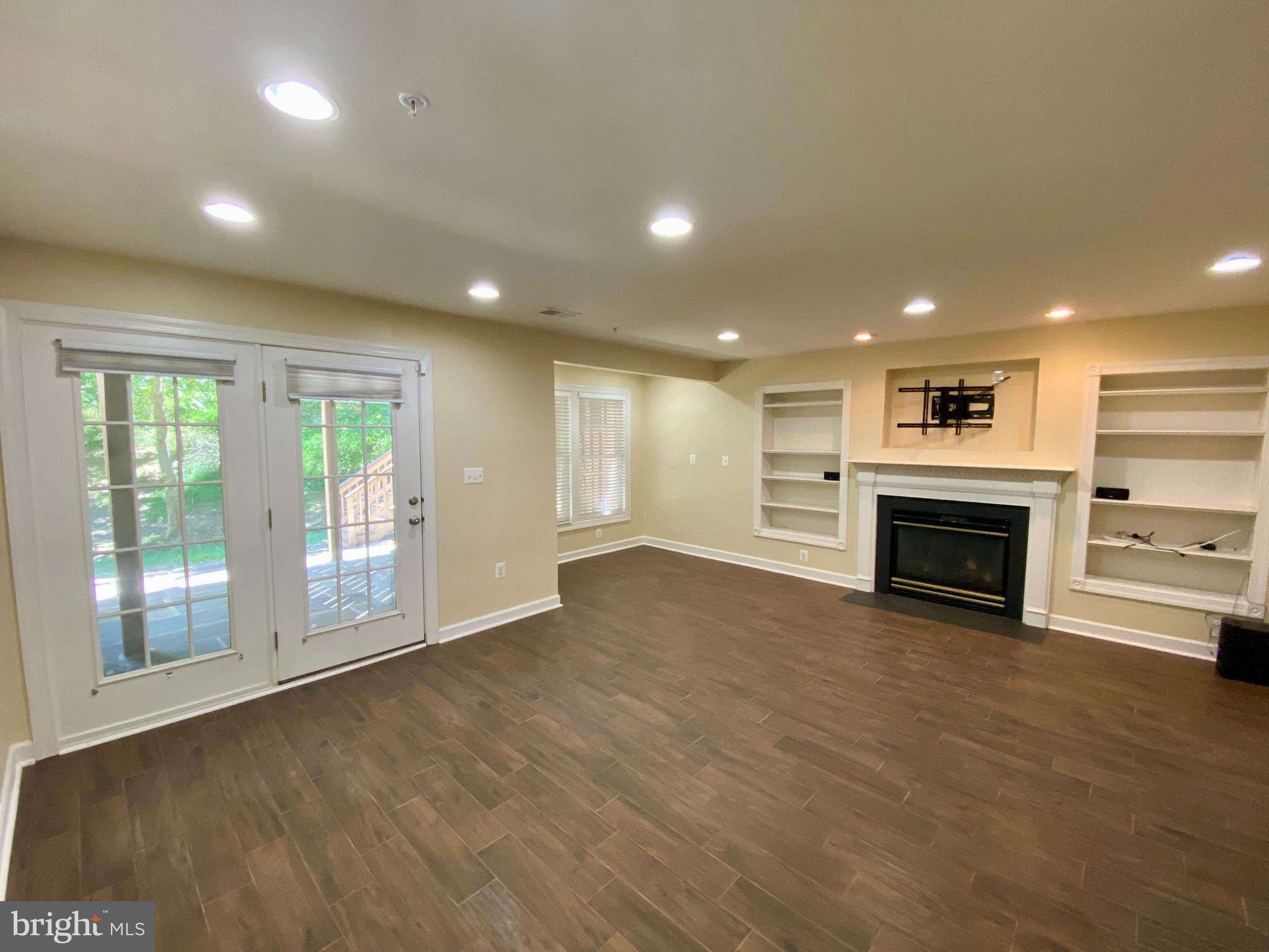 WAVERLY WOODS - Residential Lease