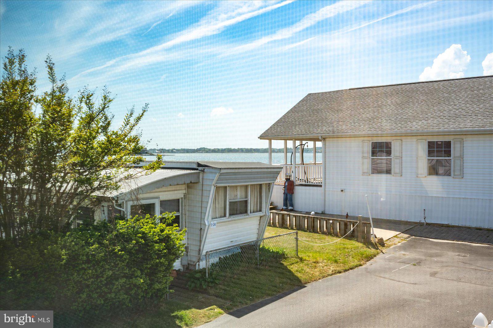 ISLE OF WIGHT TRAILER PK - Residential