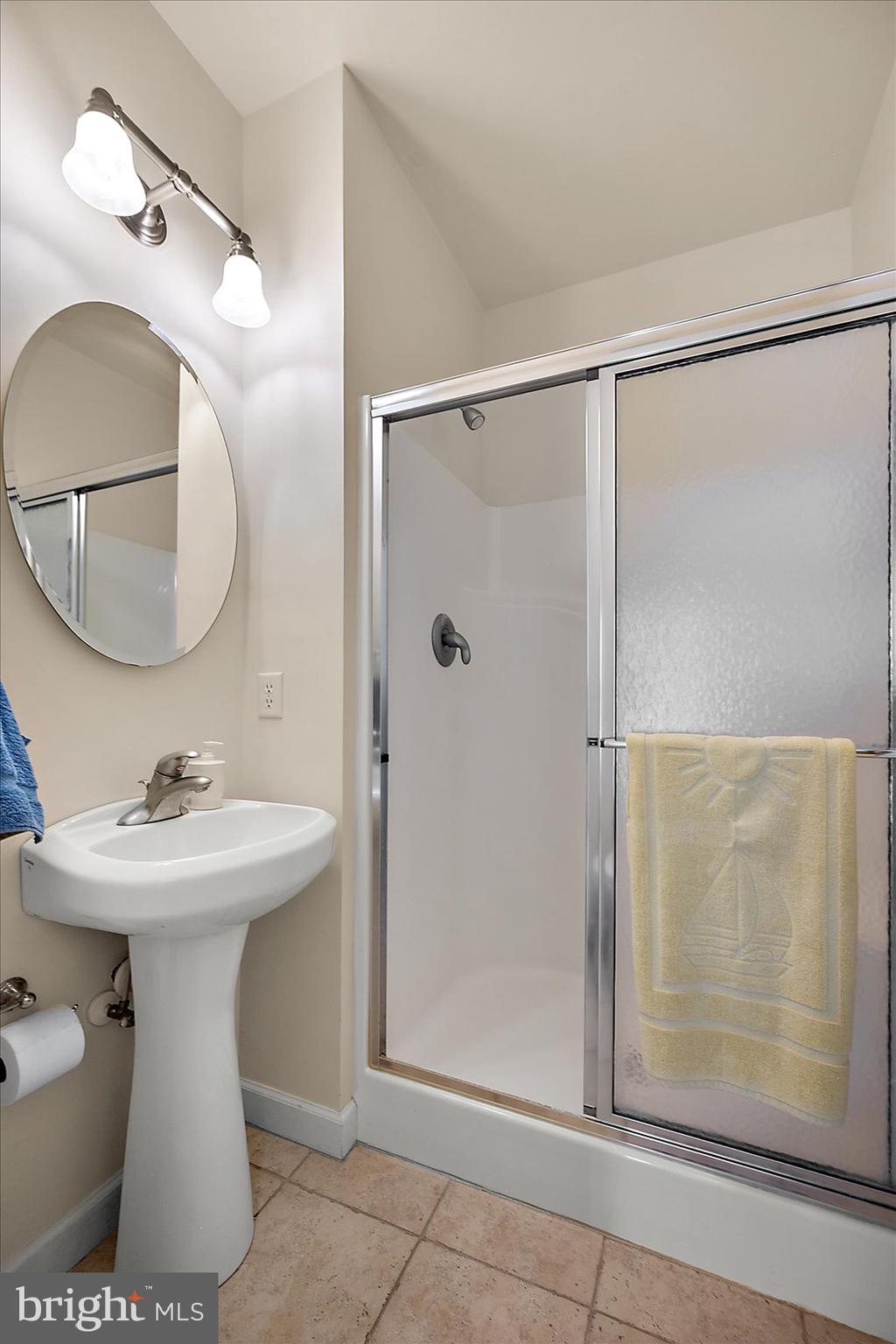 ISLE OF WIGHT TRAILER PK - Residential