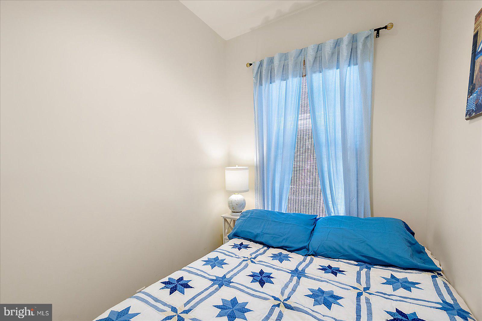 ISLE OF WIGHT TRAILER PK - Residential