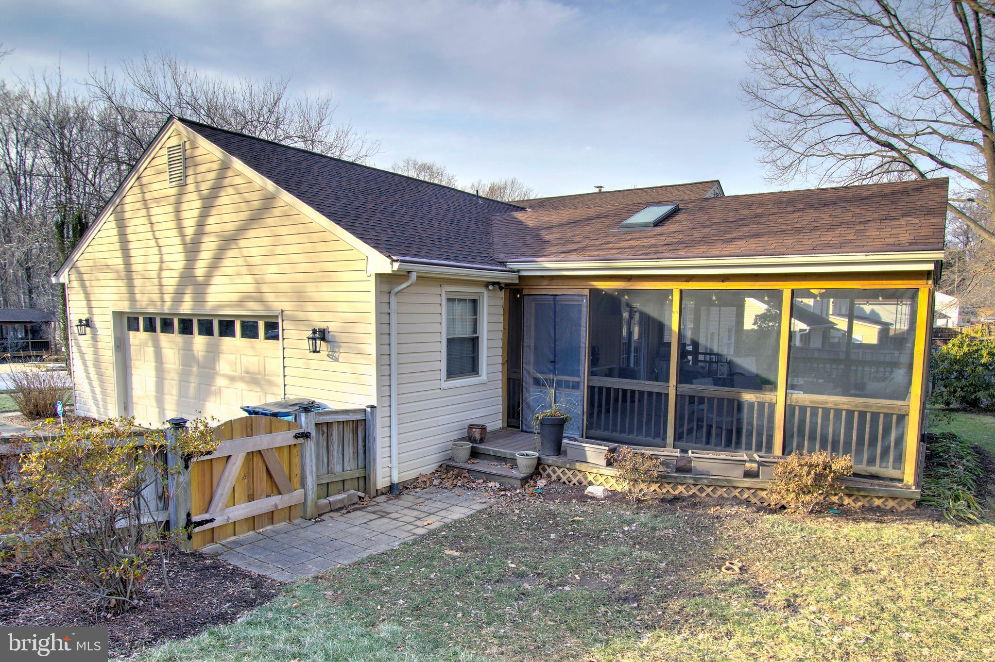 HICKORY FARMS - Residential