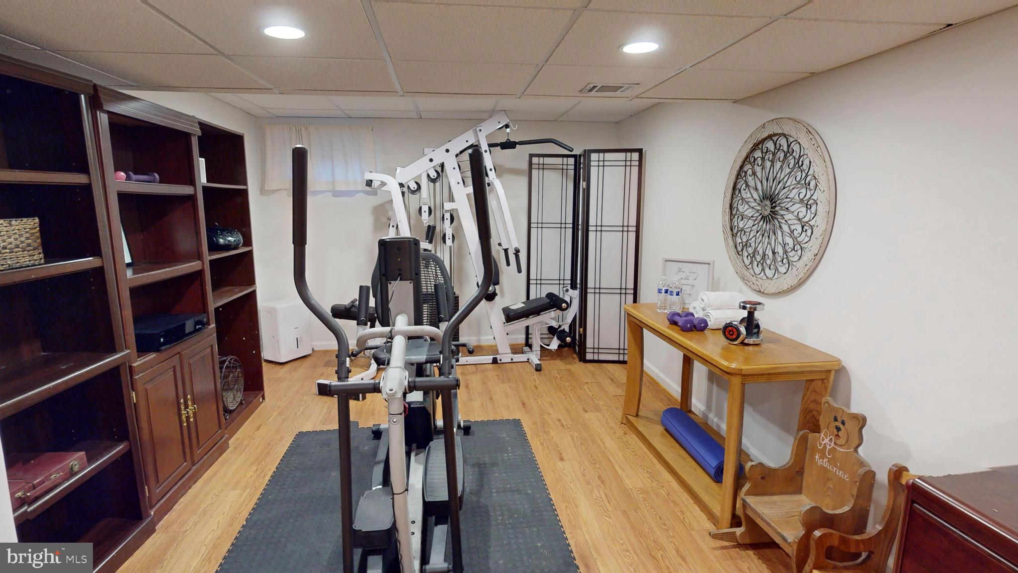 HICKORY FARMS - Residential