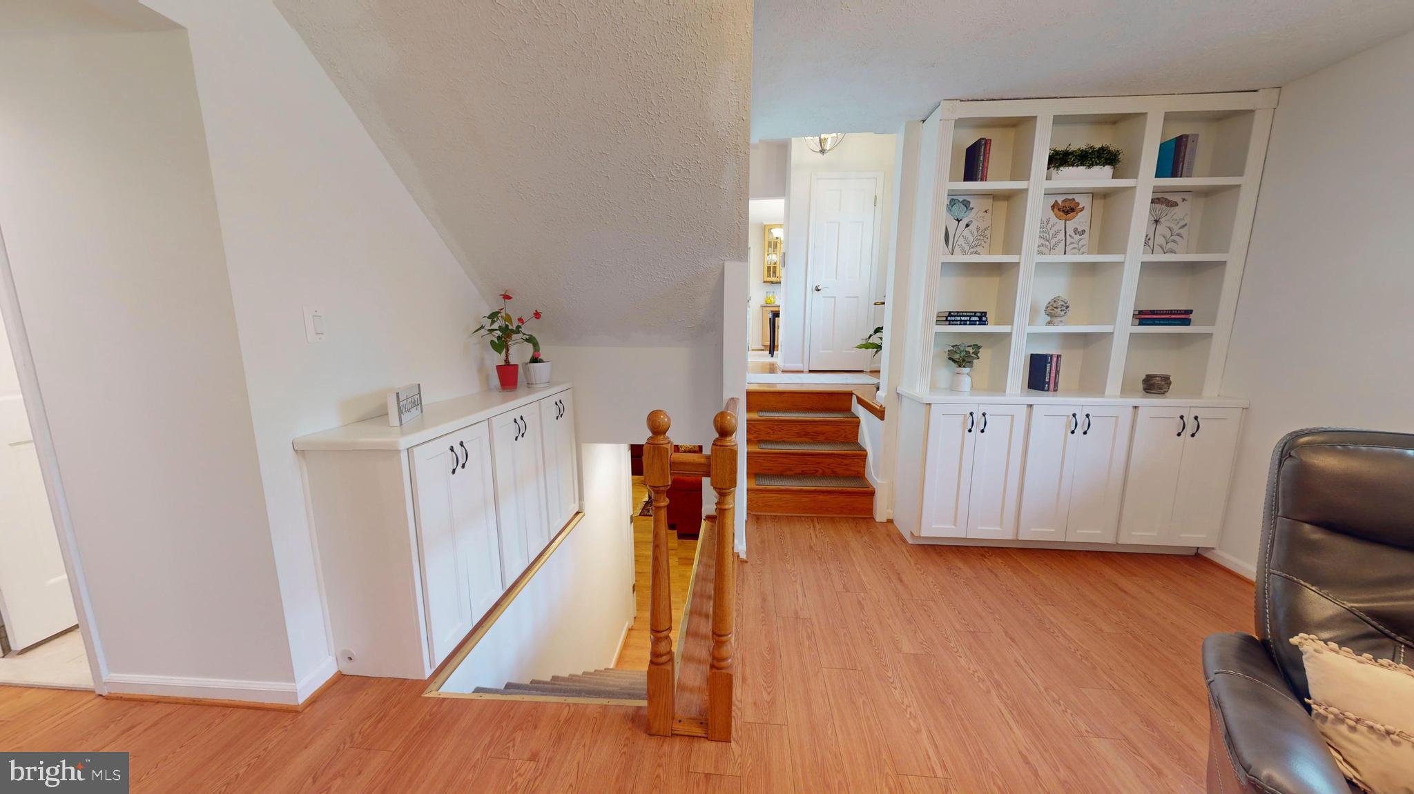 HICKORY FARMS - Residential