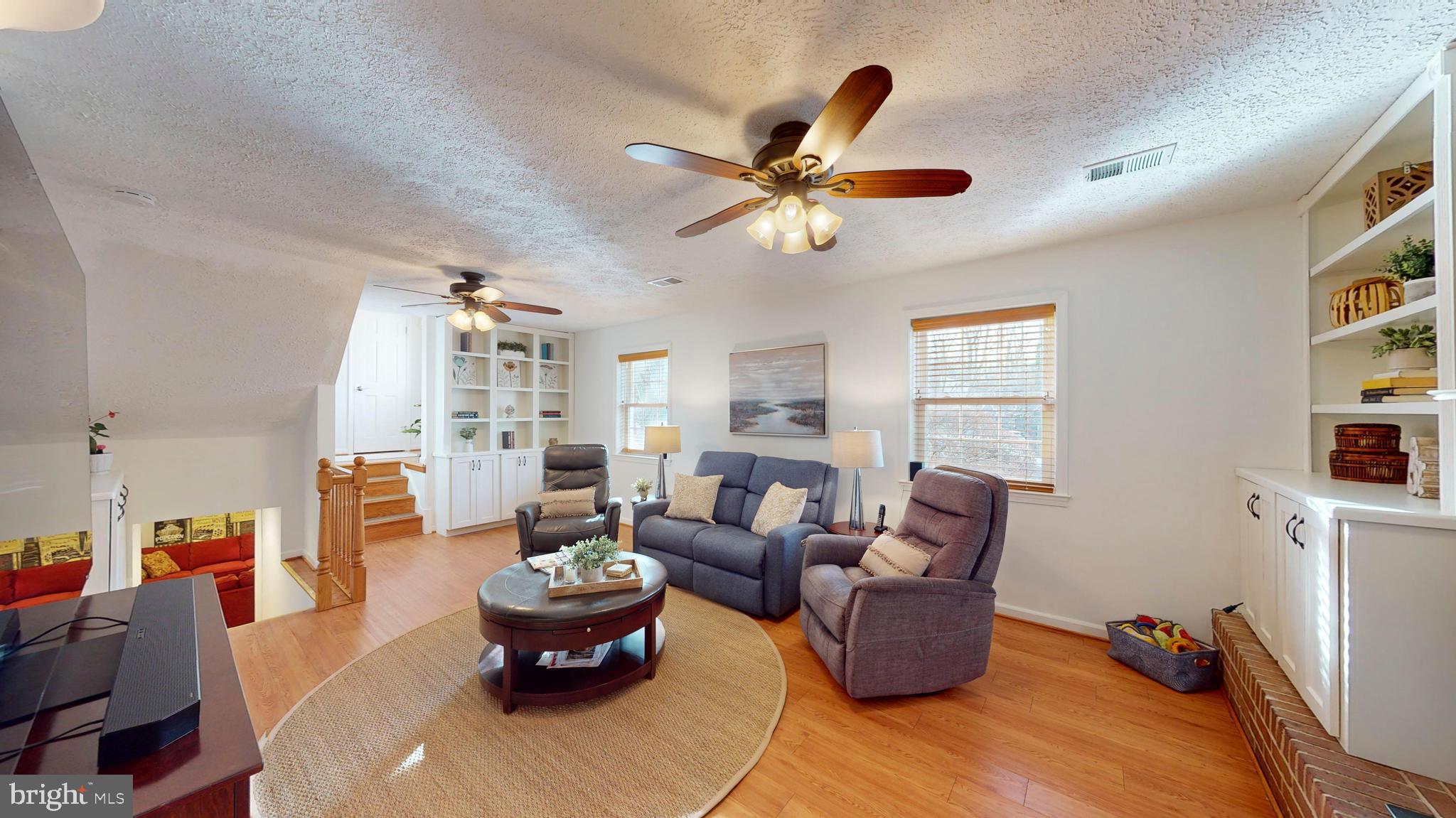 HICKORY FARMS - Residential