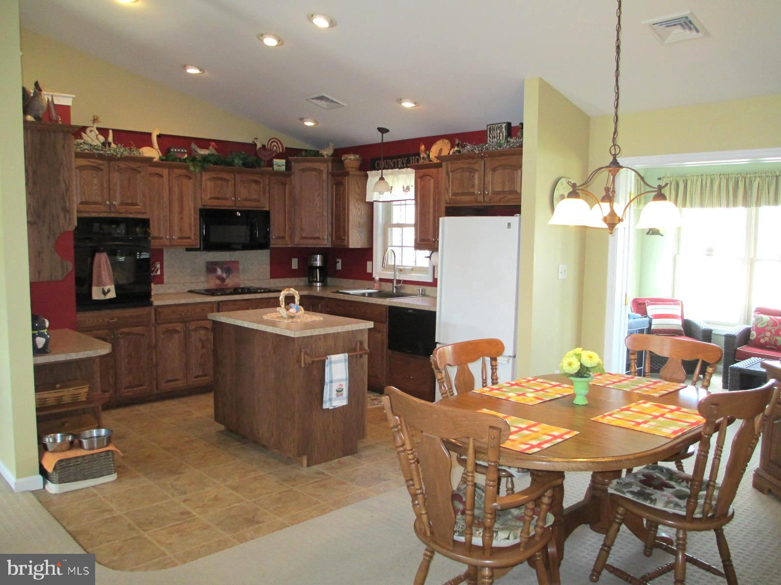 BROOKSHIRE - Residential