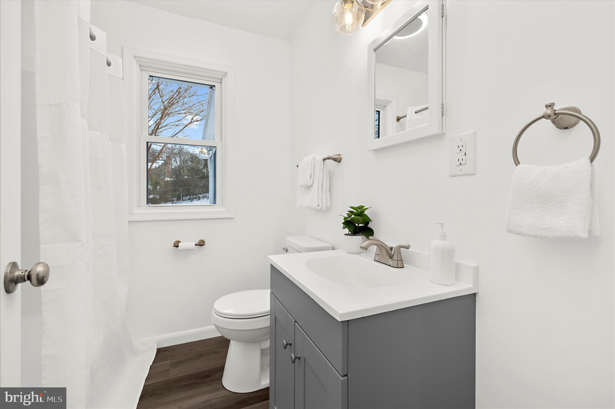 ROLAND TERRACE - Residential