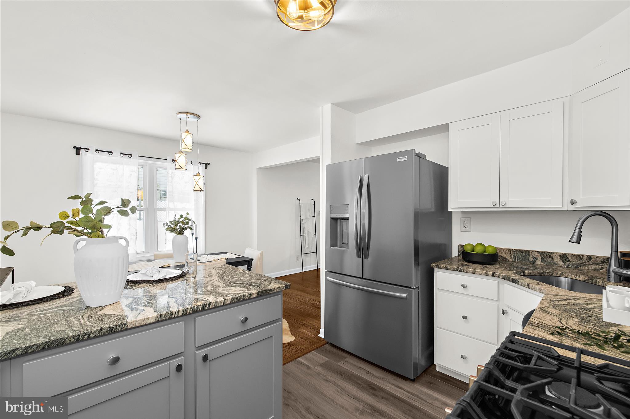 ROLAND TERRACE - Residential