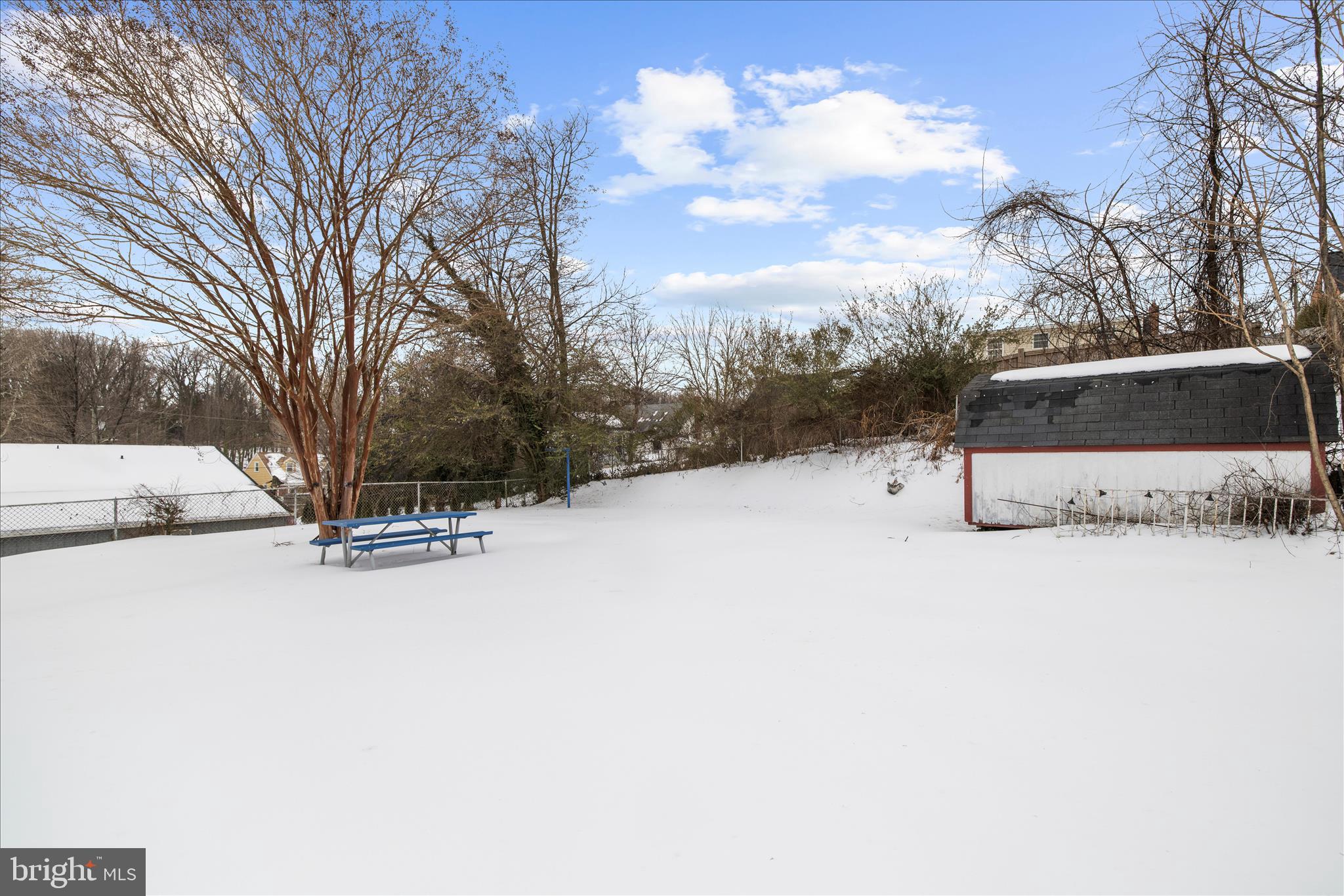 ROLAND TERRACE - Residential