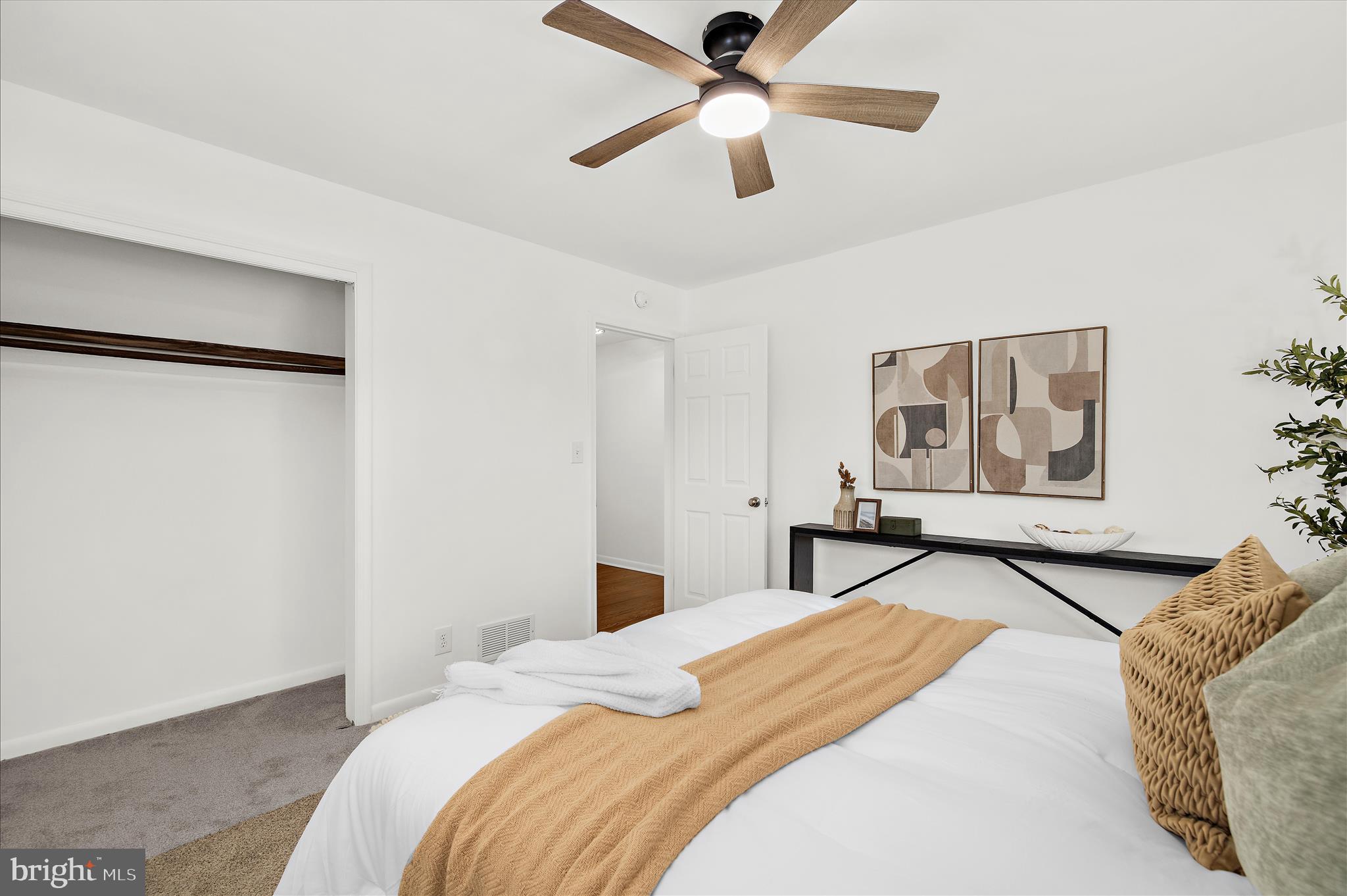 ROLAND TERRACE - Residential