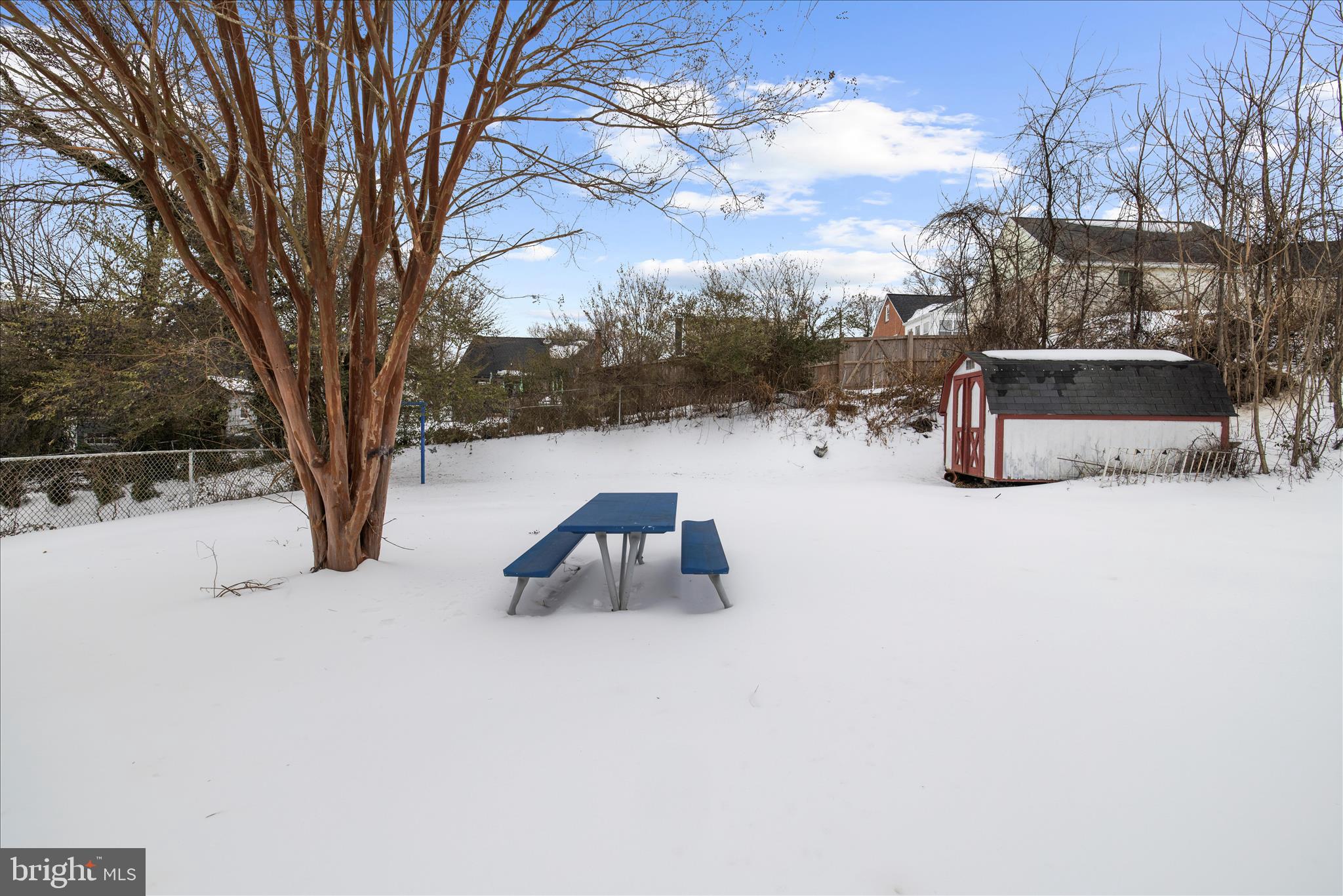 ROLAND TERRACE - Residential