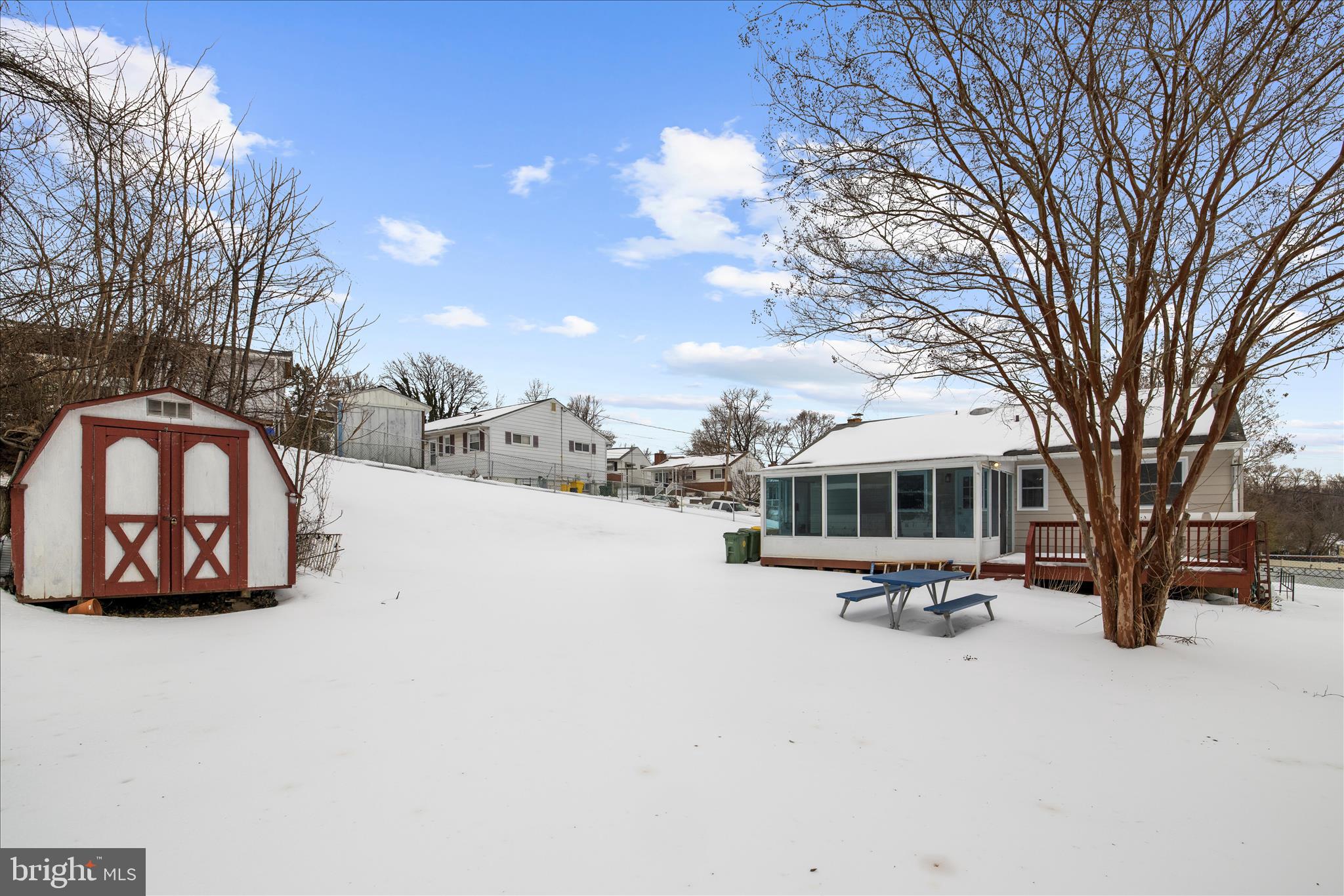 ROLAND TERRACE - Residential