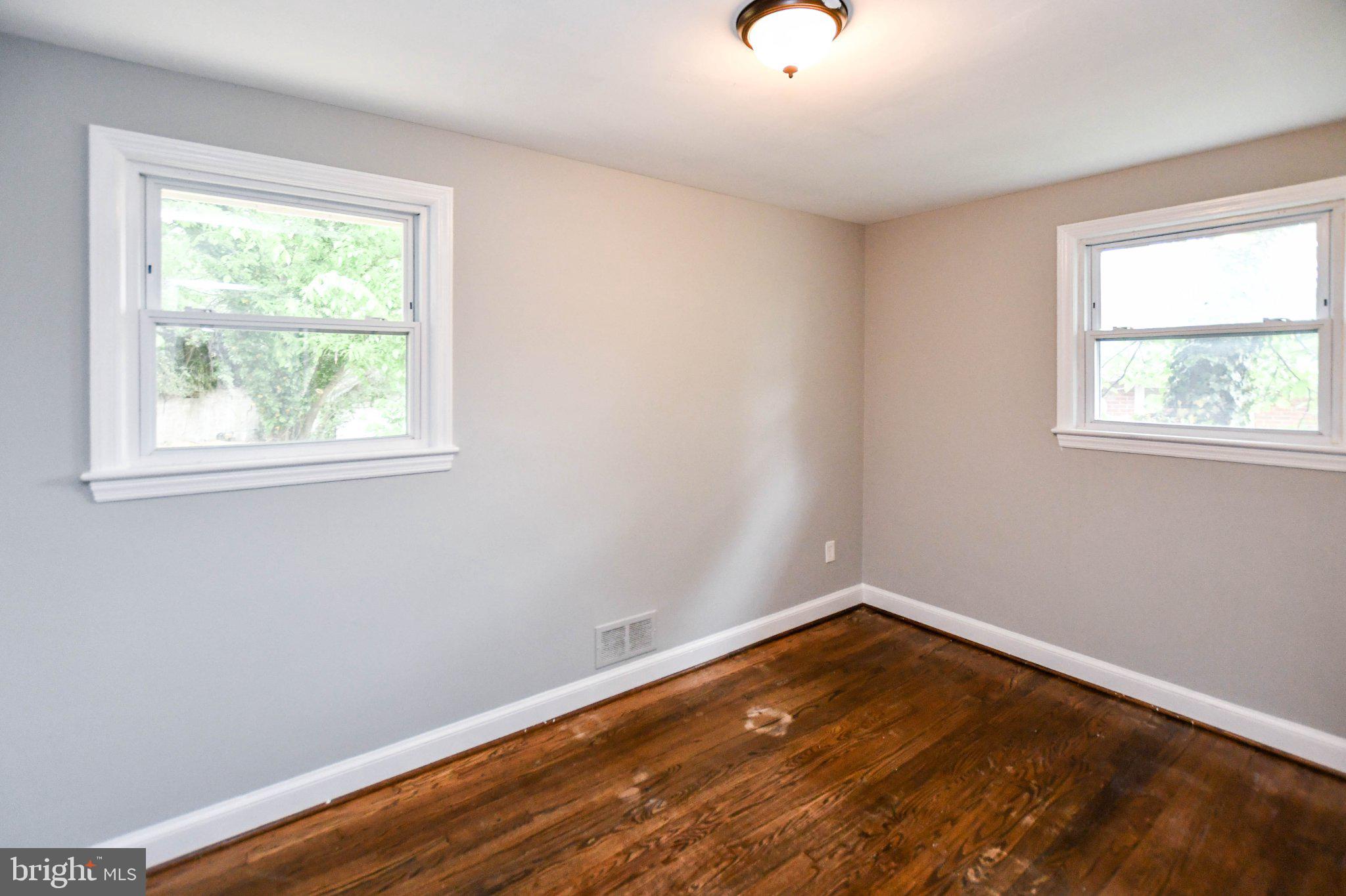 BRADBURY PARK - Residential