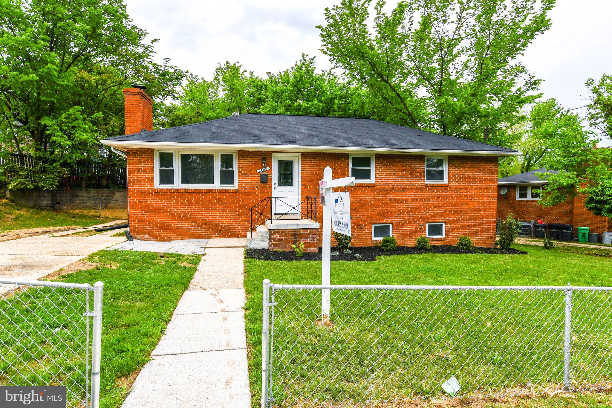 BRADBURY PARK - Residential