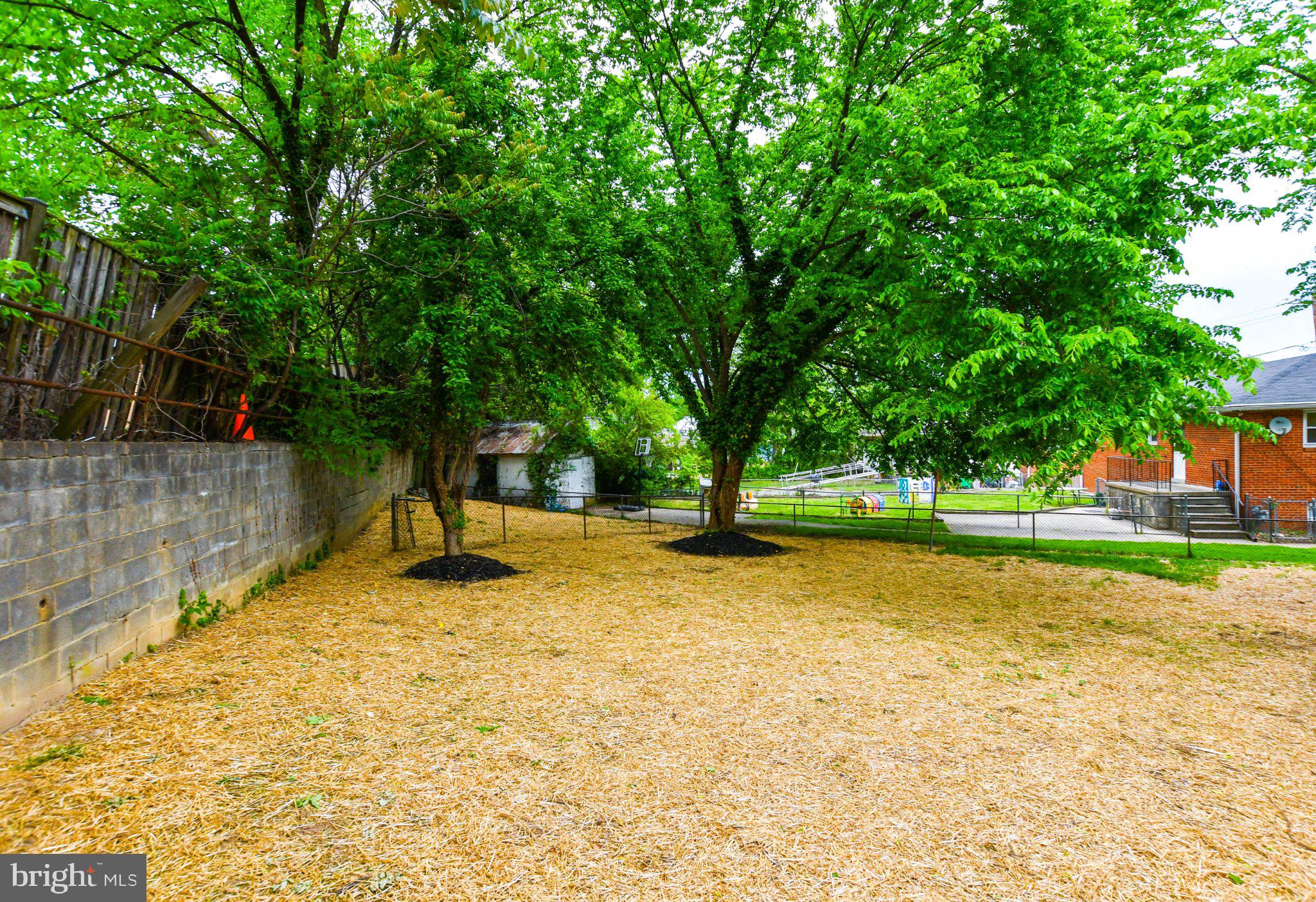 BRADBURY PARK - Residential