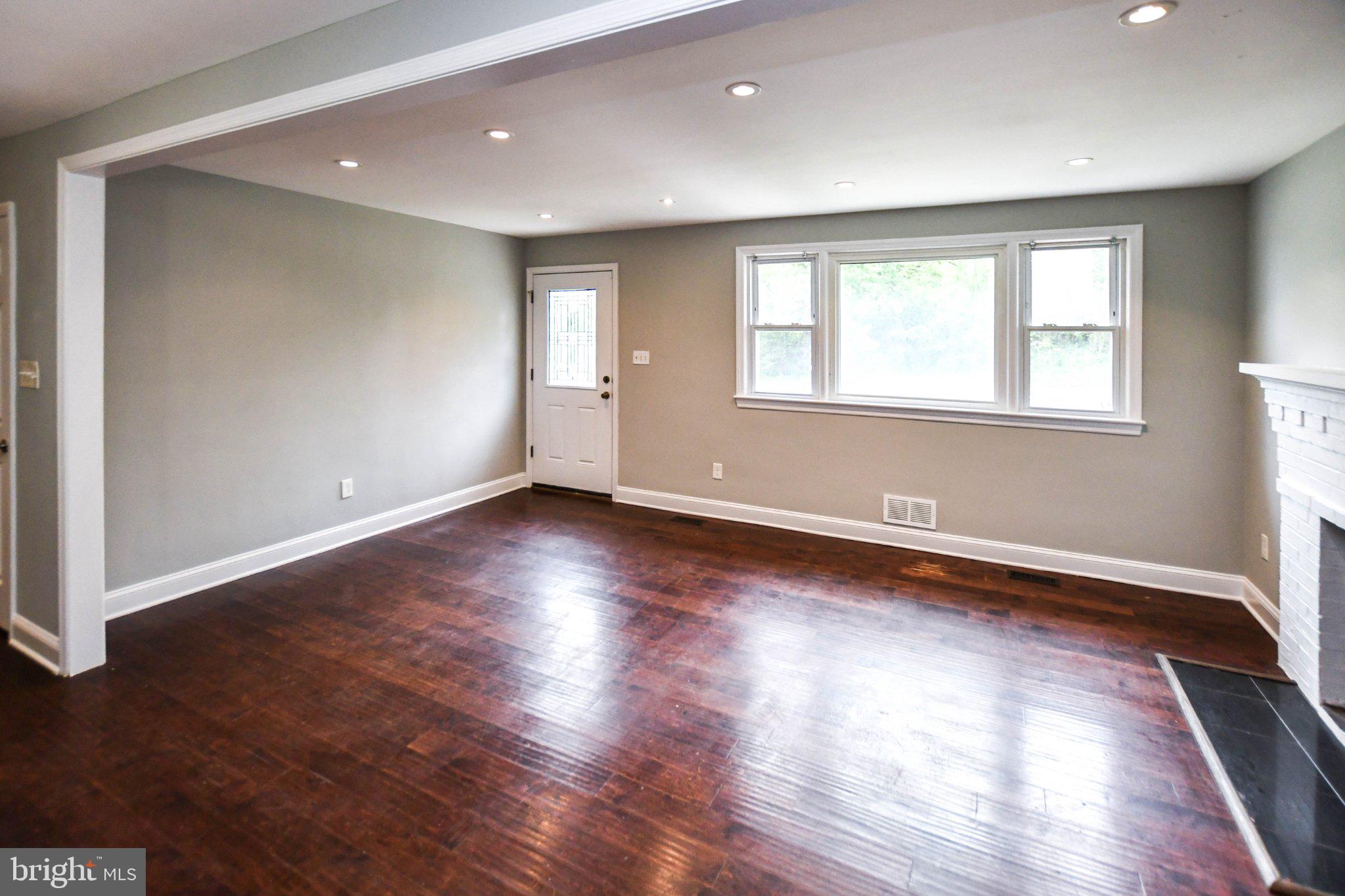 BRADBURY PARK - Residential