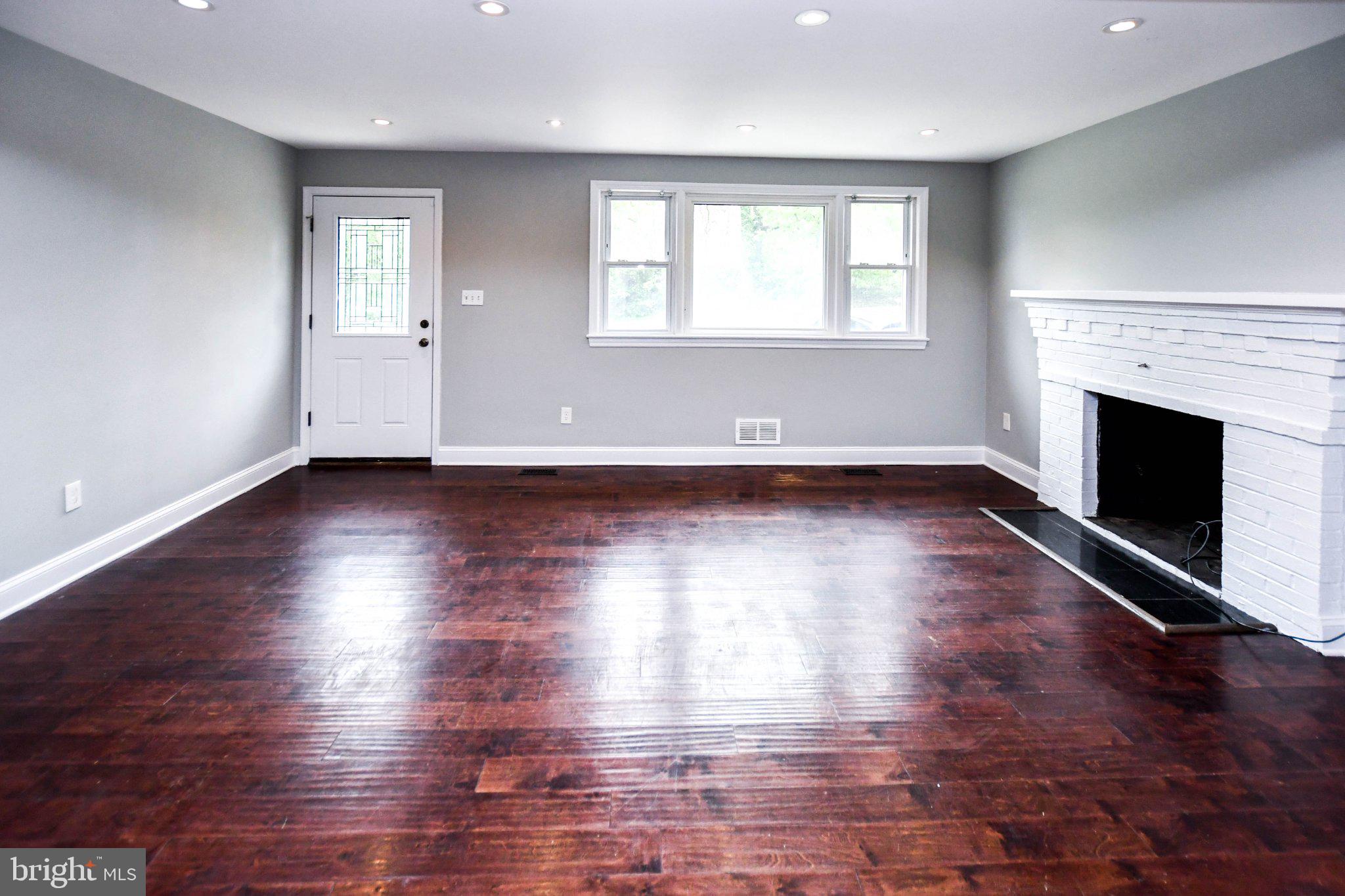 BRADBURY PARK - Residential