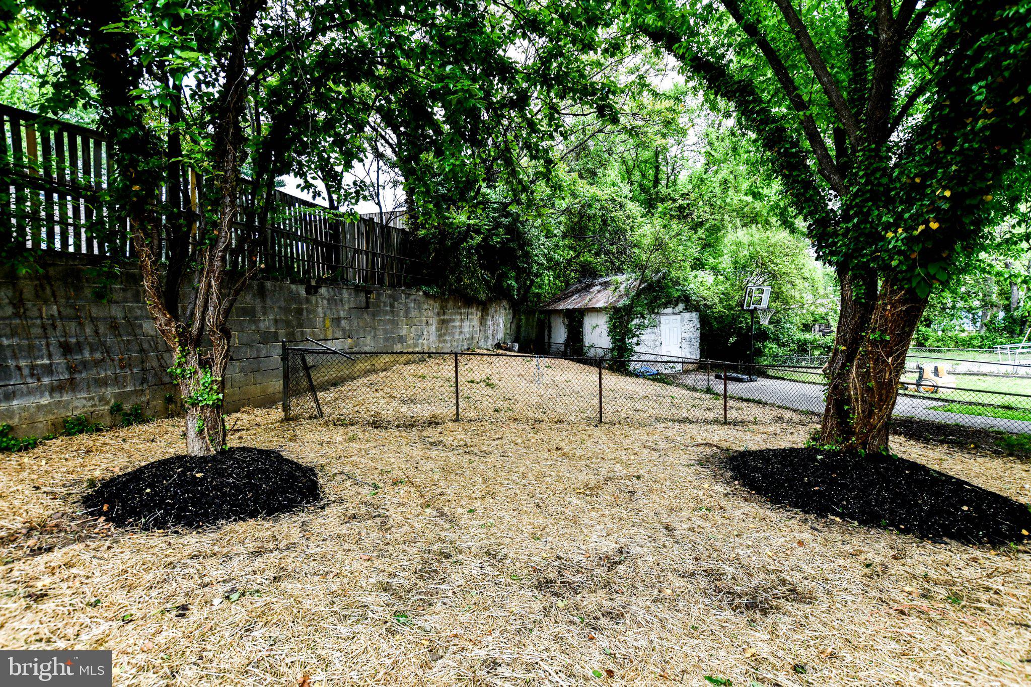 BRADBURY PARK - Residential