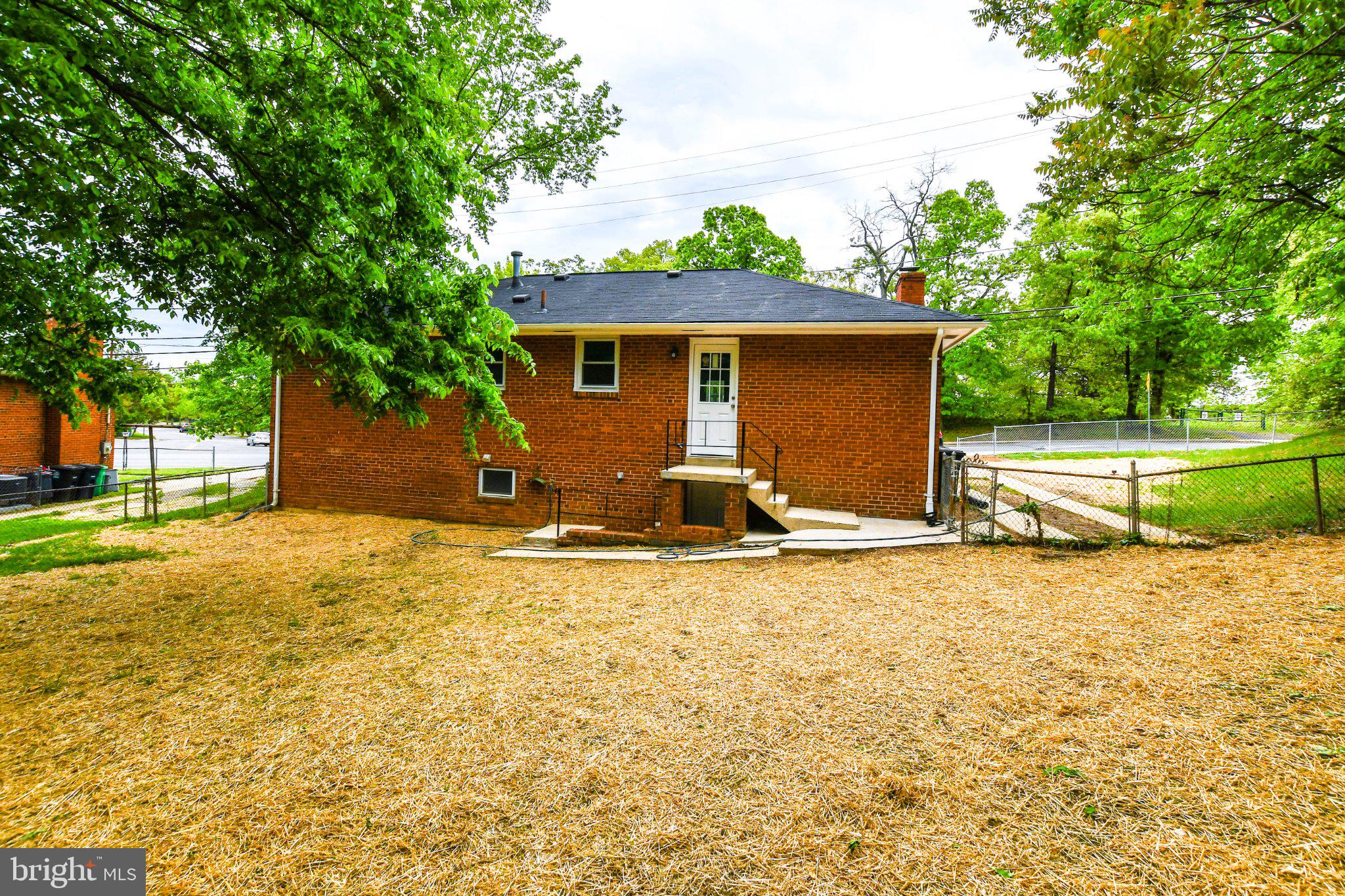 BRADBURY PARK - Residential