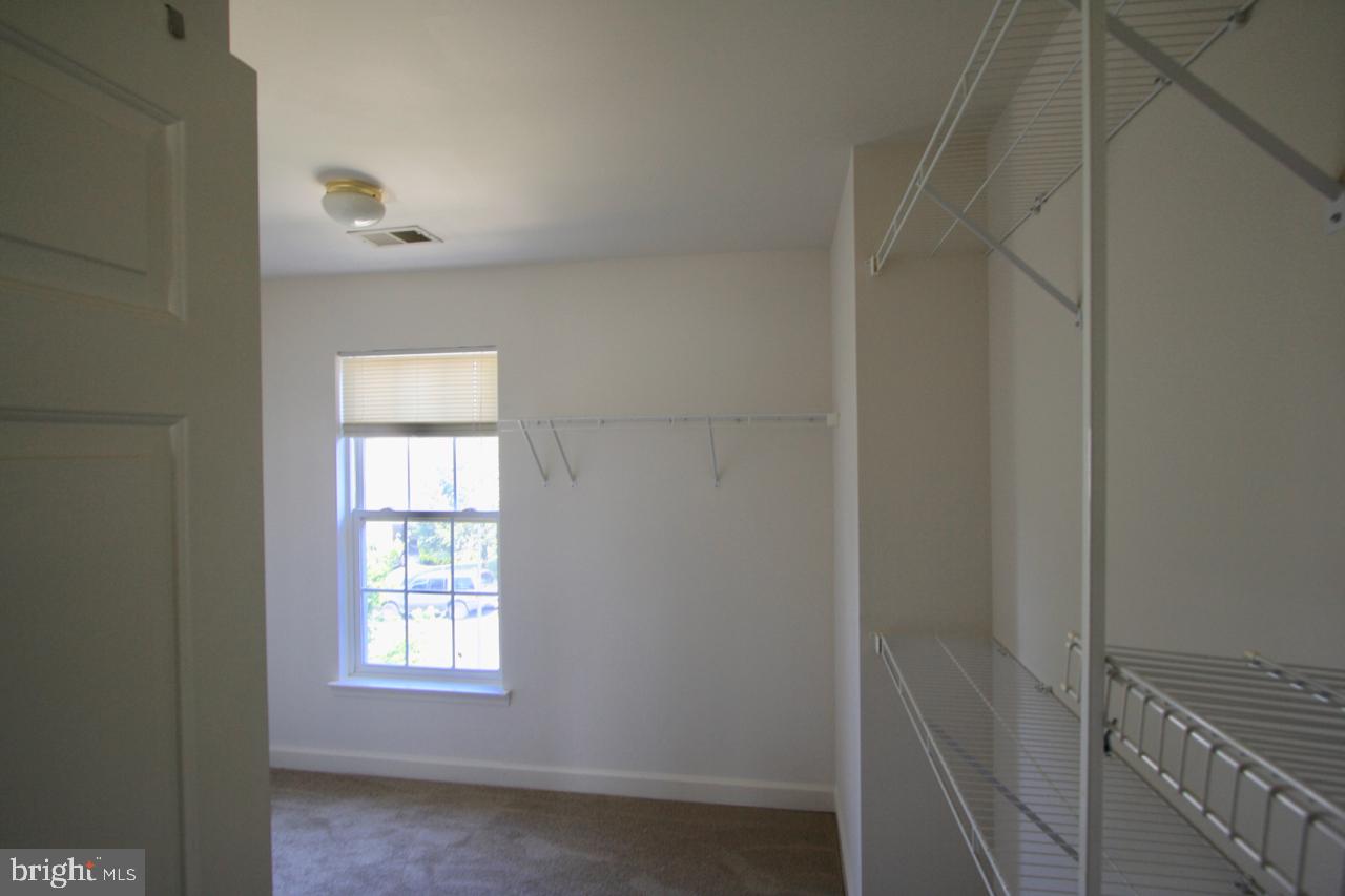 HAGERS CROSSING - Residential Lease