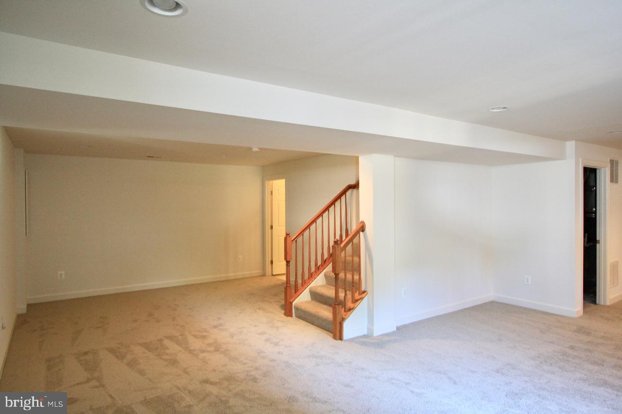 HAGERS CROSSING - Residential Lease