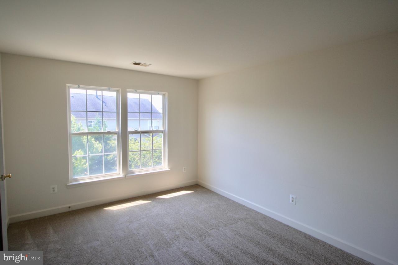 HAGERS CROSSING - Residential Lease