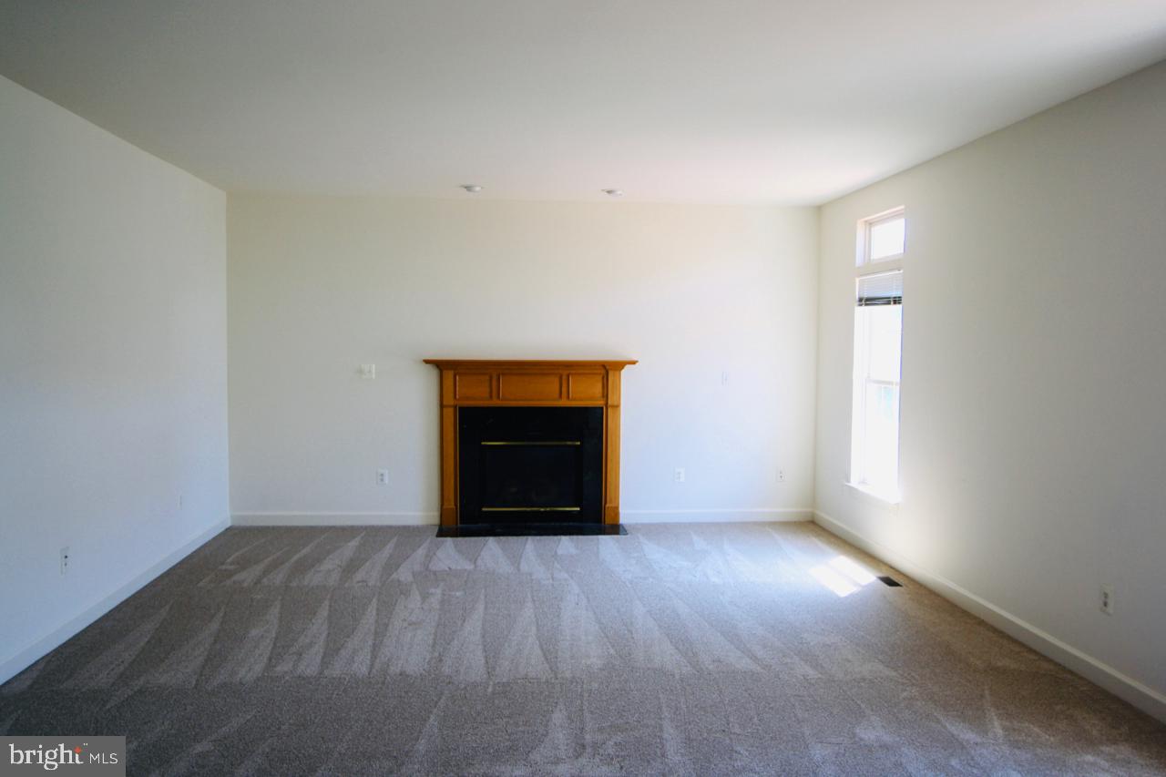 HAGERS CROSSING - Residential Lease