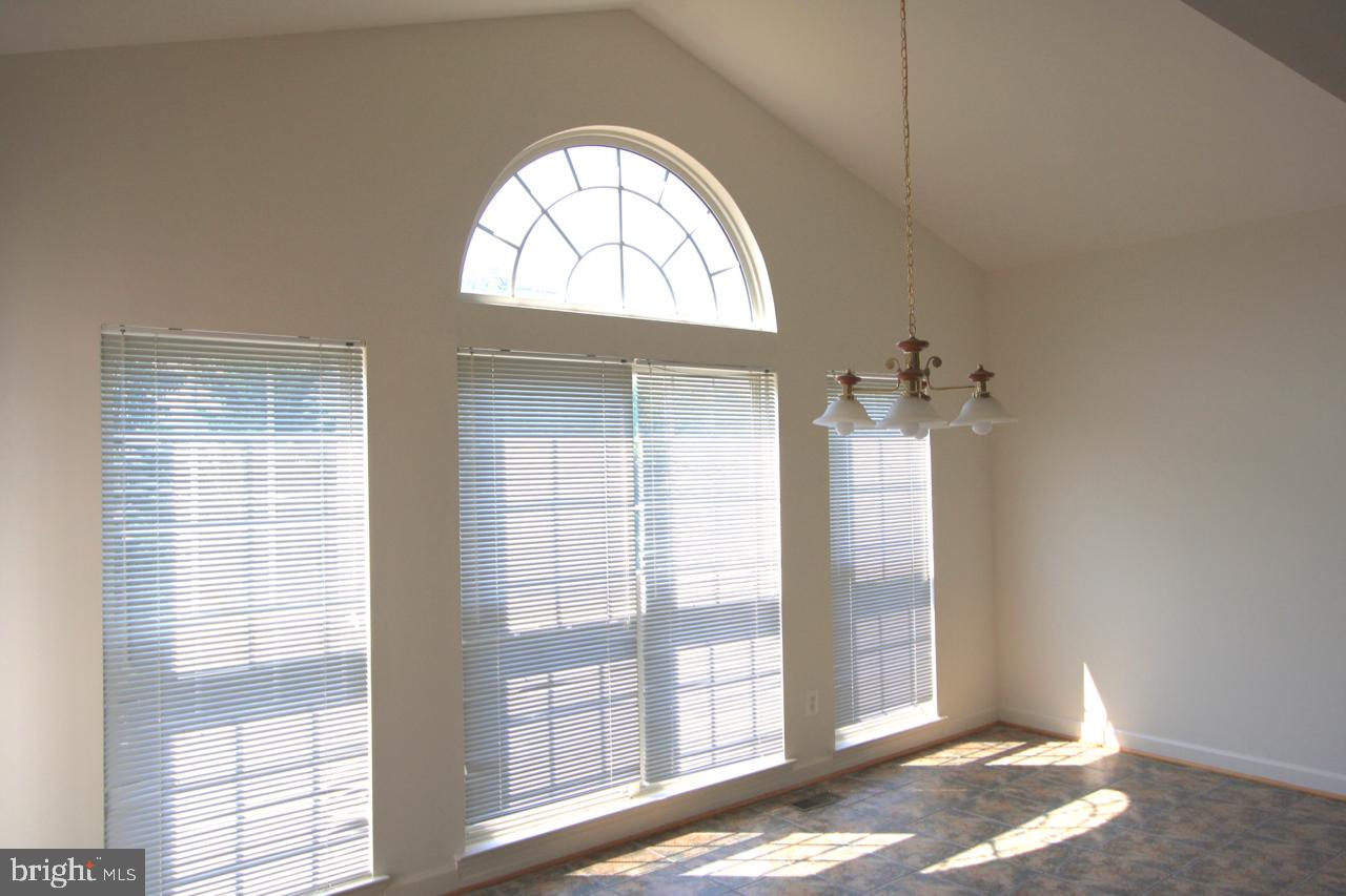 HAGERS CROSSING - Residential Lease