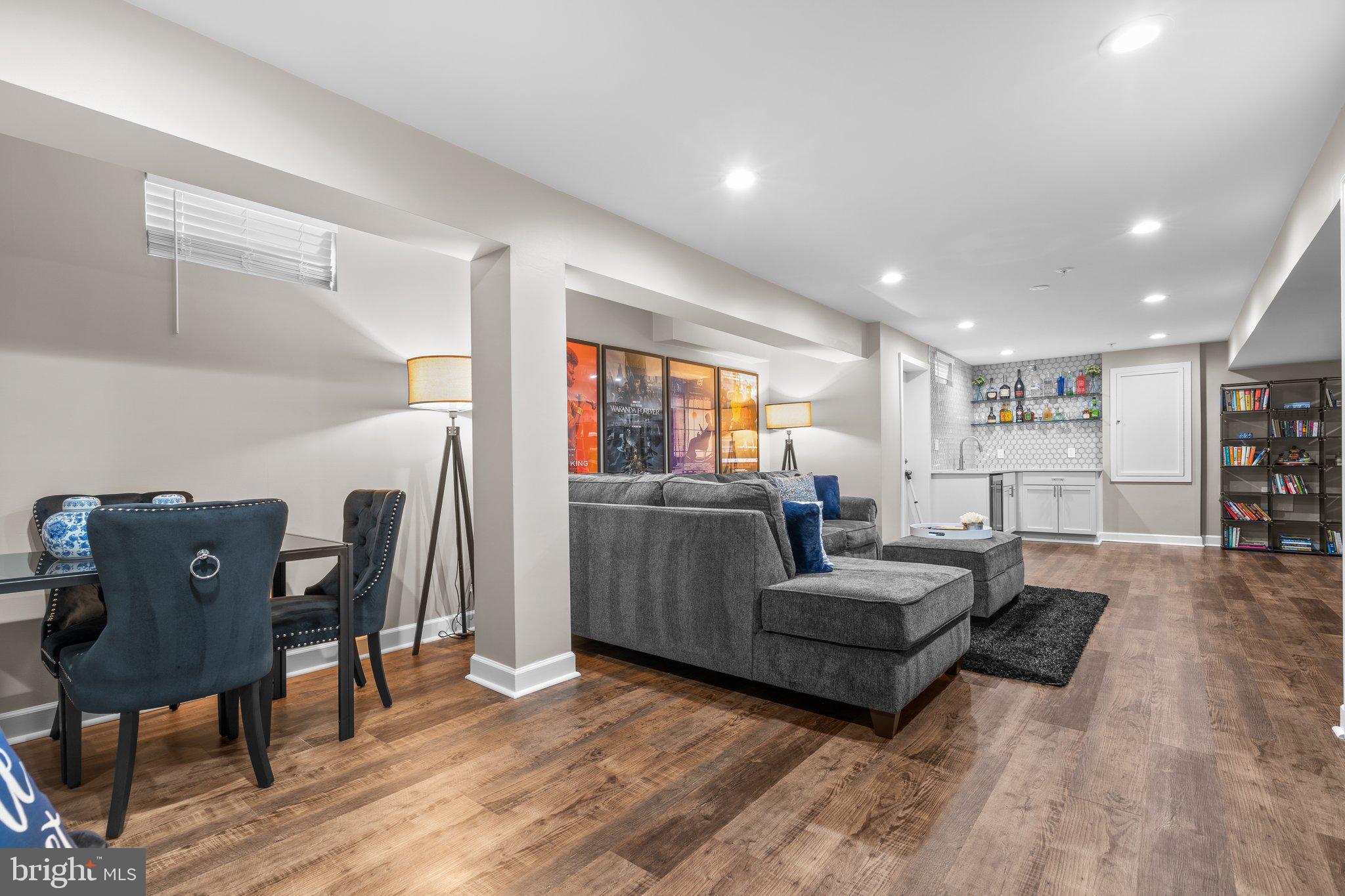 3275 SUTHERLAND COURT