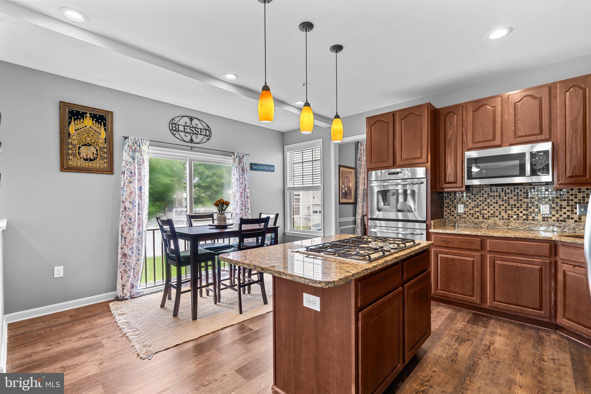 KINGSVIEW - Residential