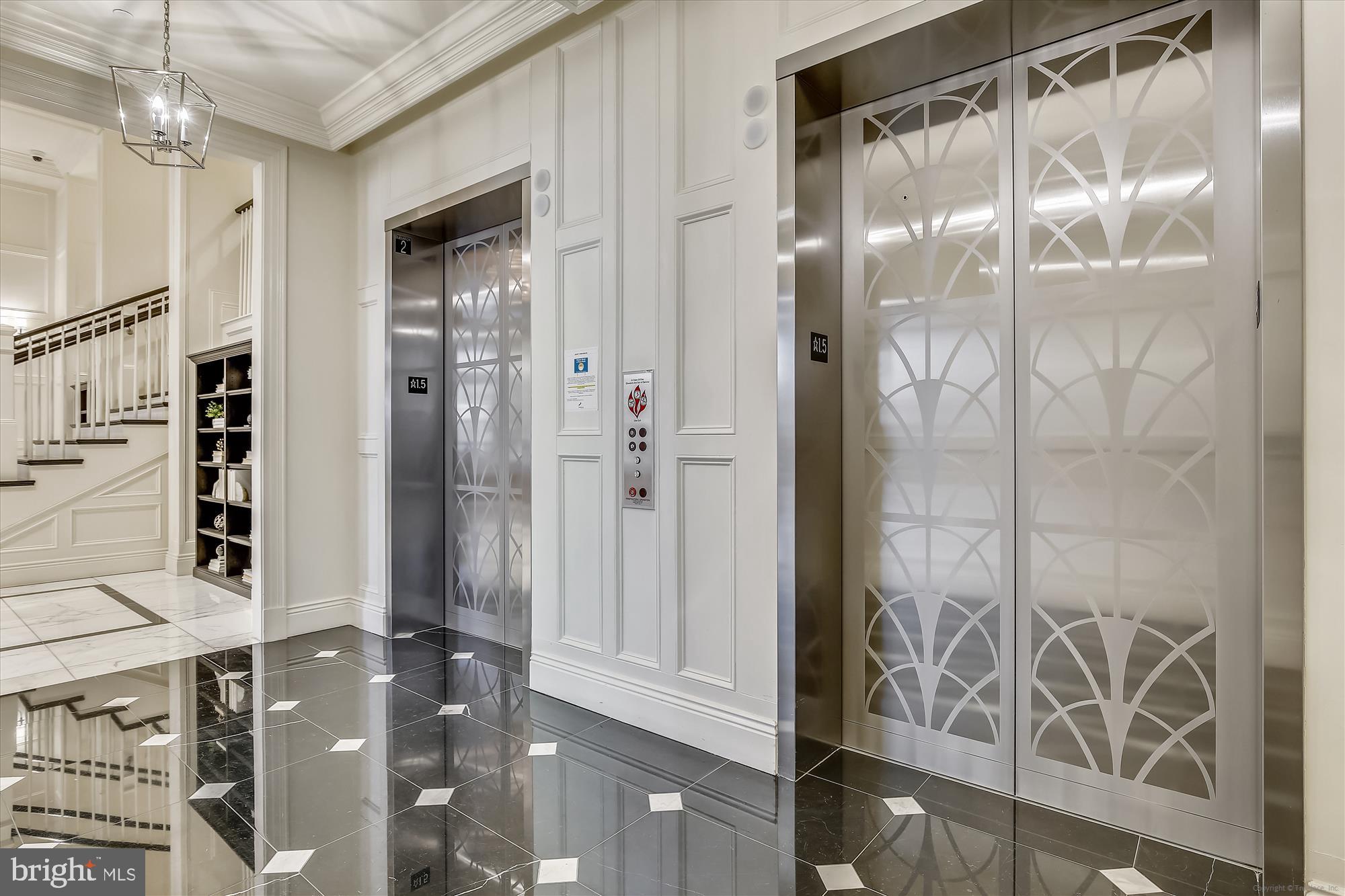 THE SIGNET - Residential