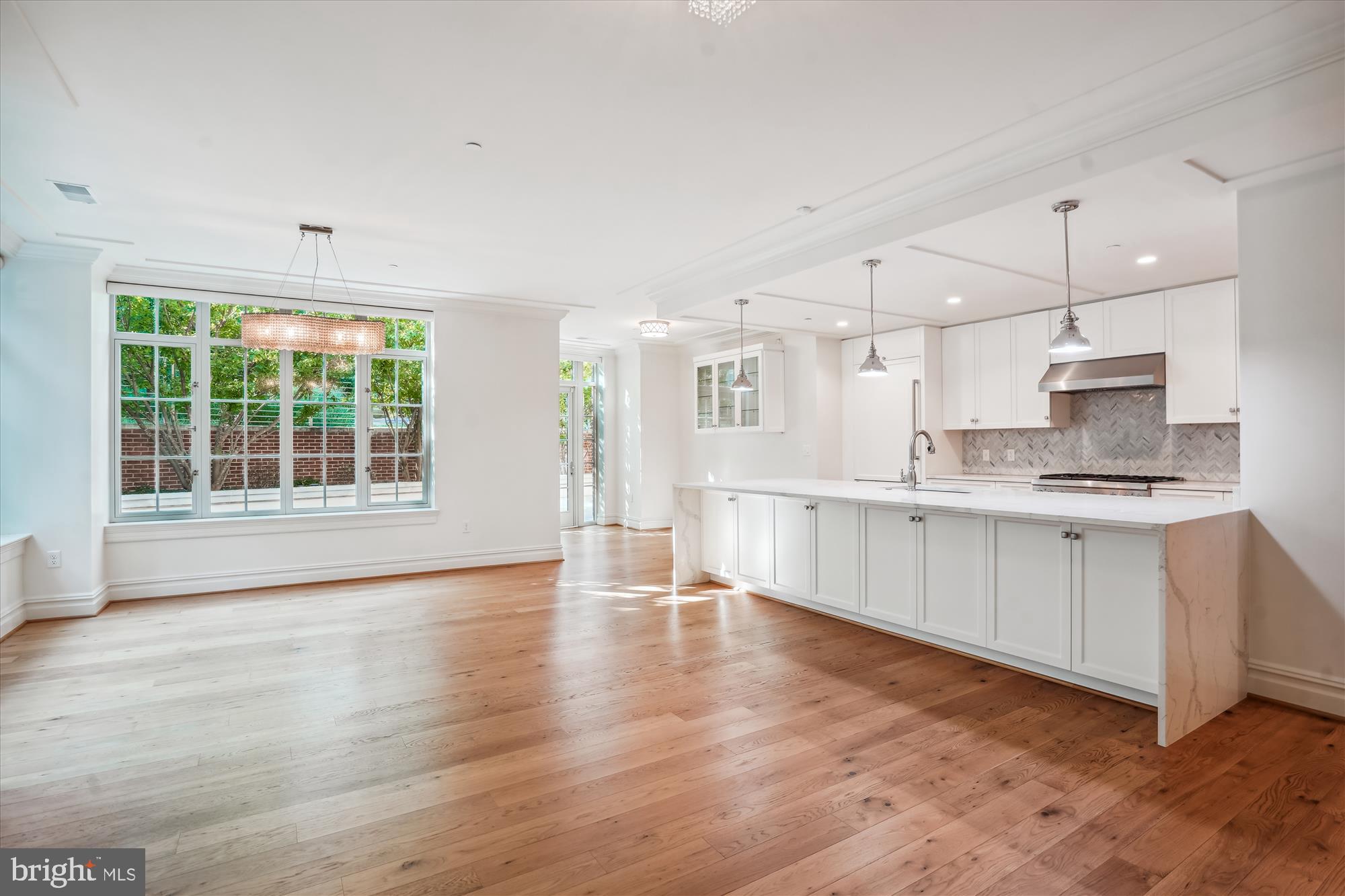 THE SIGNET - Residential