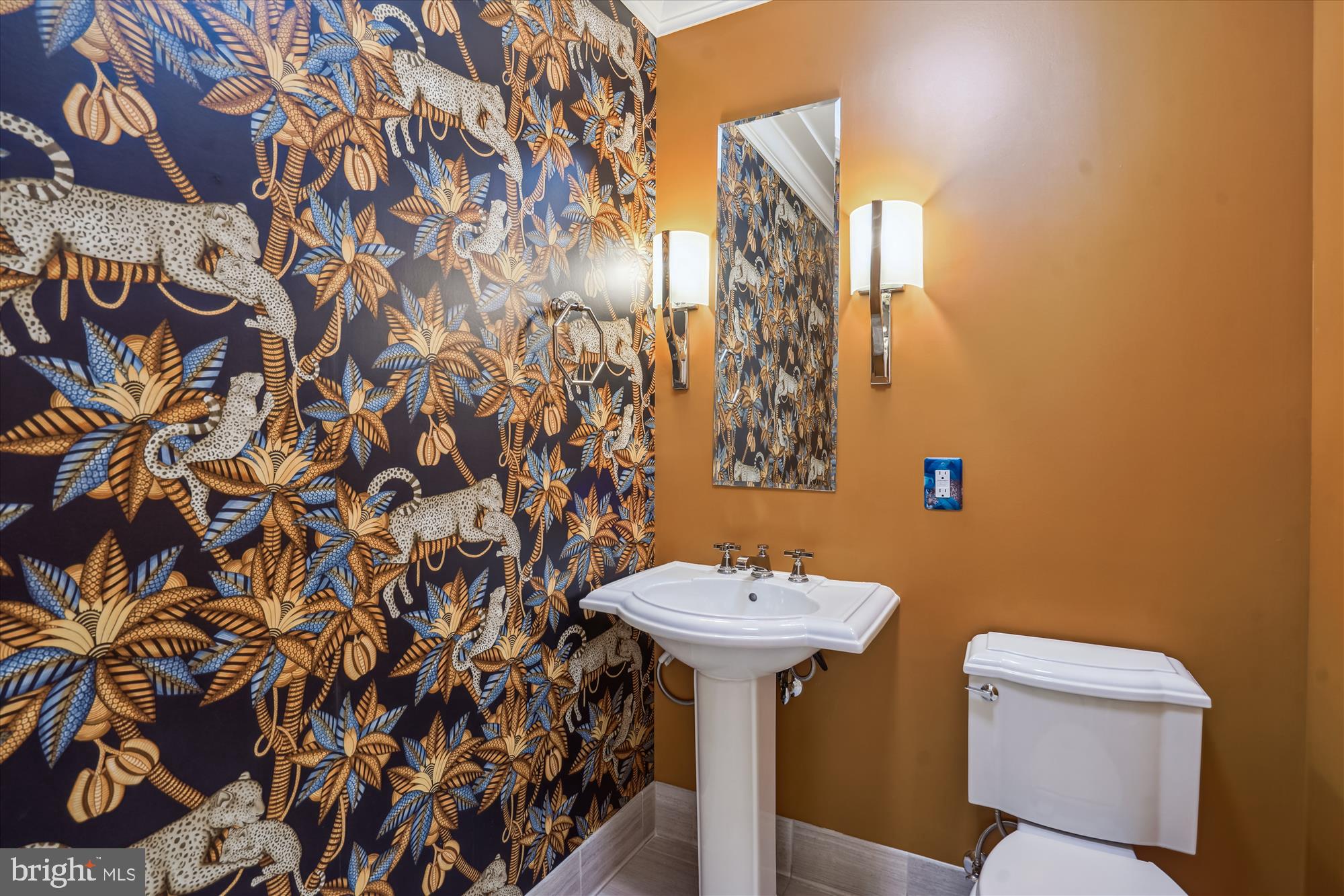 THE SIGNET - Residential