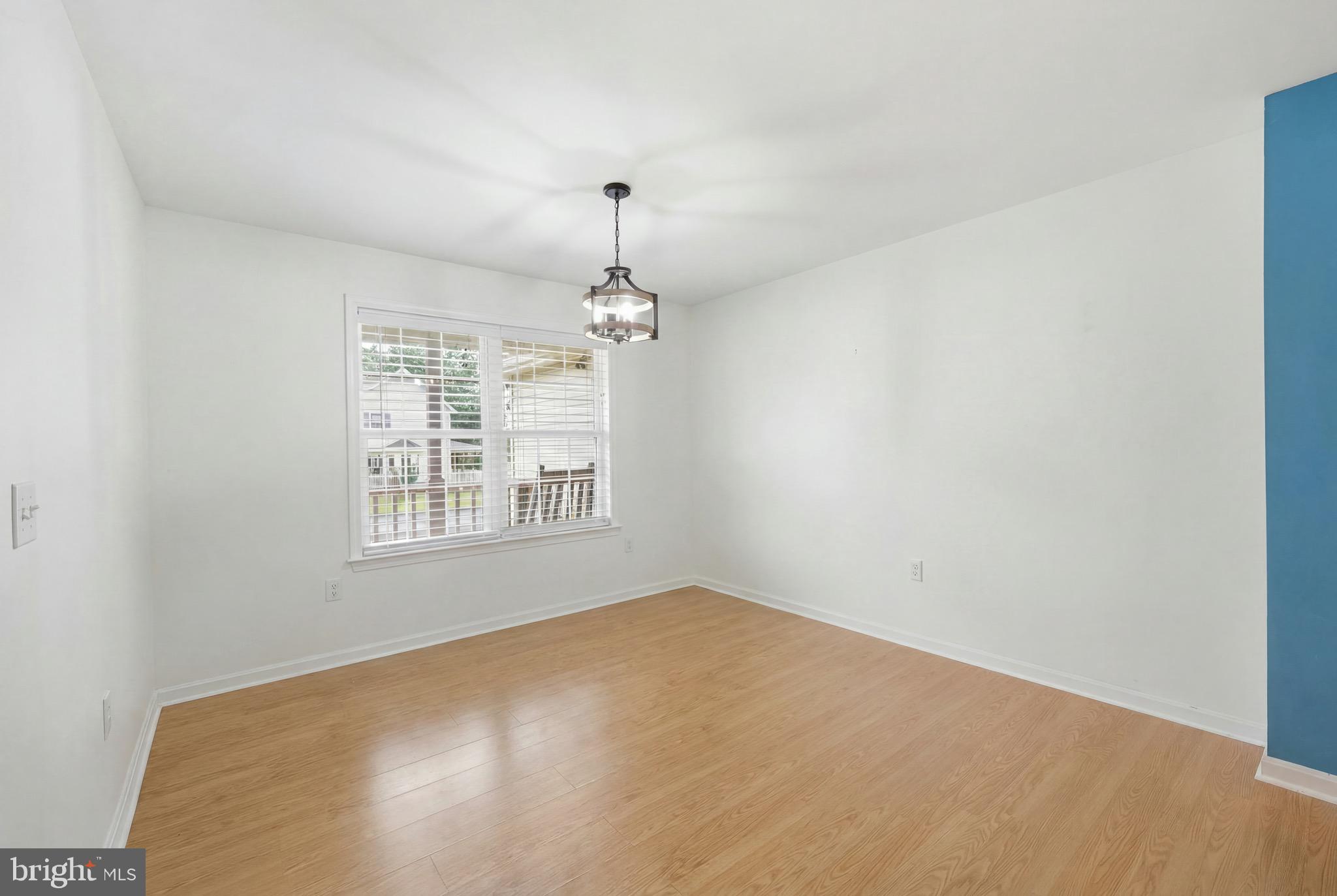 LAUREL RIDGE - Residential