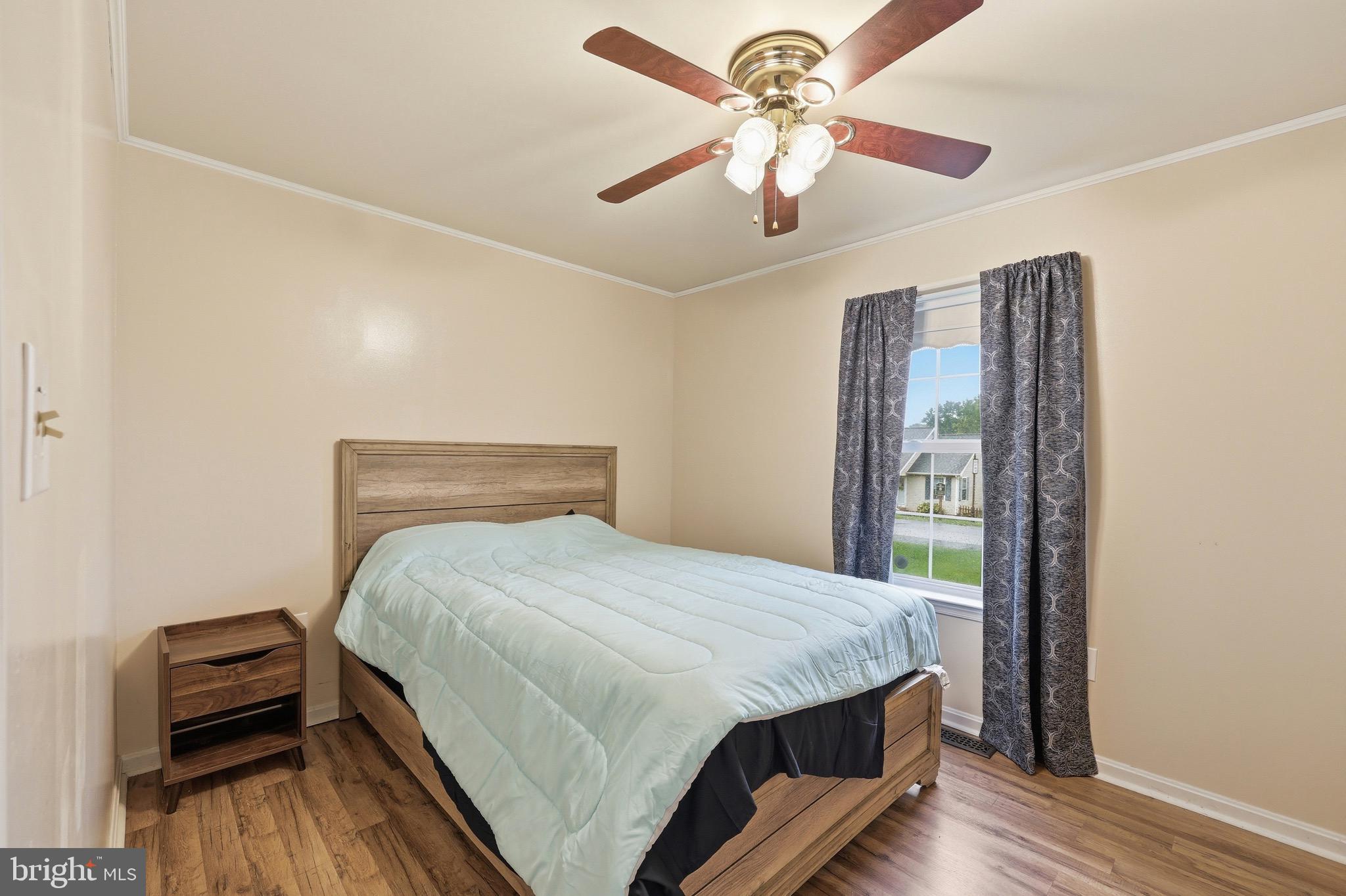 LAUREL RIDGE - Residential