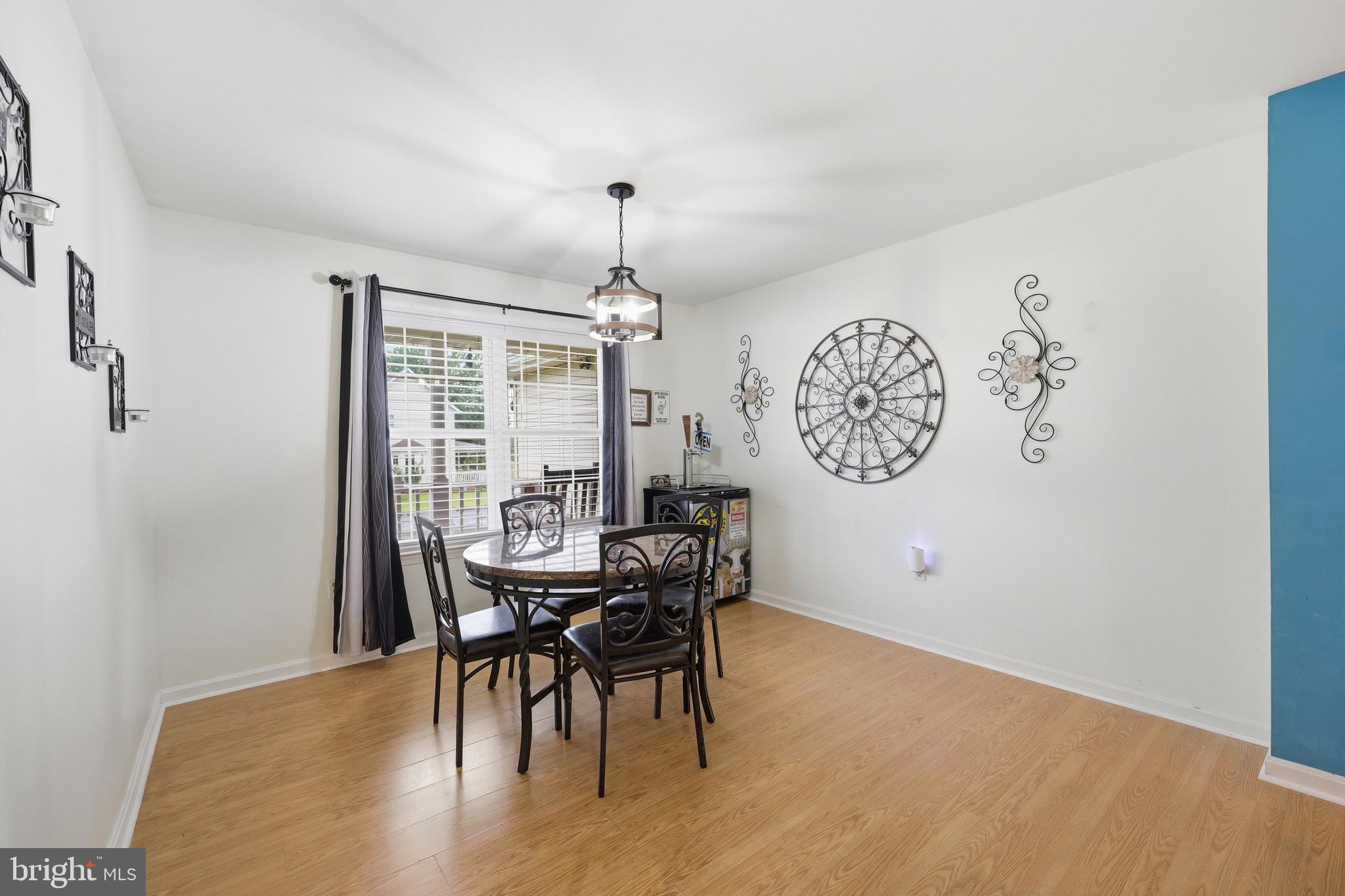 LAUREL RIDGE - Residential