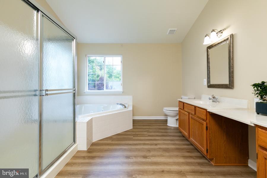 BLOOMS CROSSING - Residential