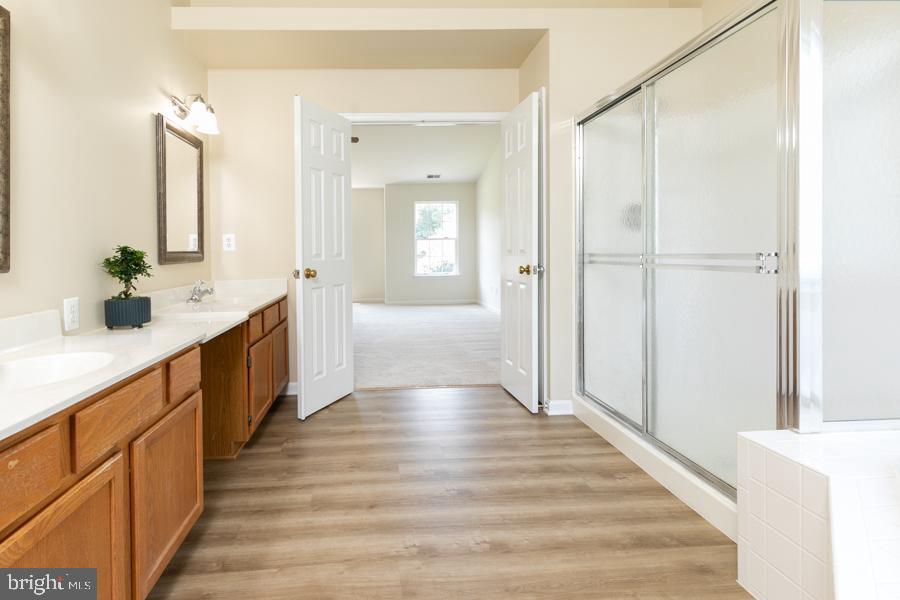 BLOOMS CROSSING - Residential