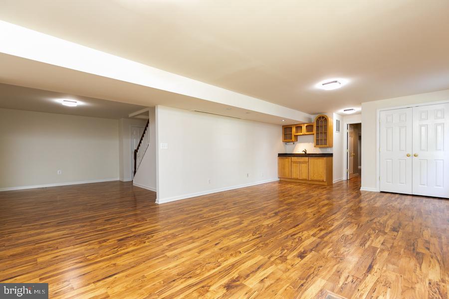 BLOOMS CROSSING - Residential