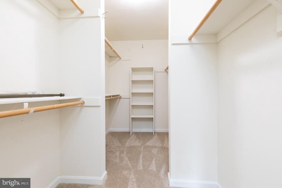 BLOOMS CROSSING - Residential