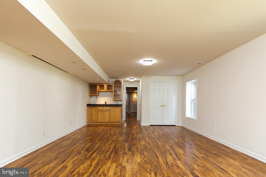 BLOOMS CROSSING - Residential