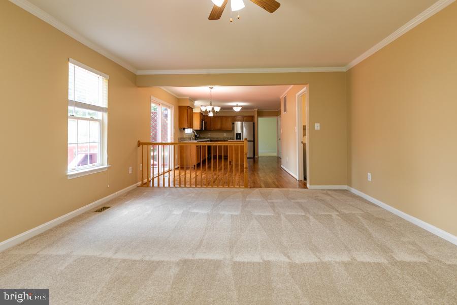 BLOOMS CROSSING - Residential