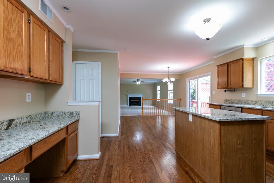 BLOOMS CROSSING - Residential