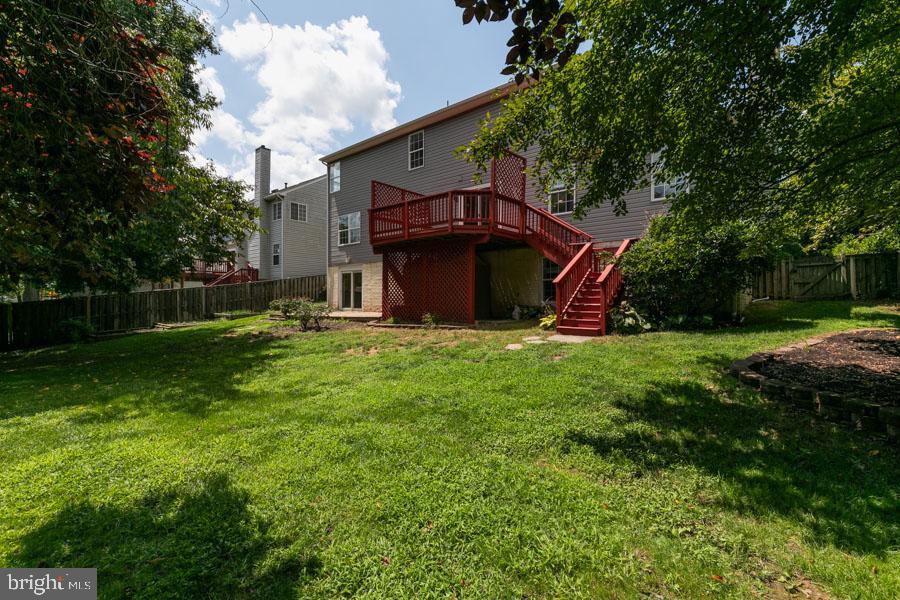 BLOOMS CROSSING - Residential