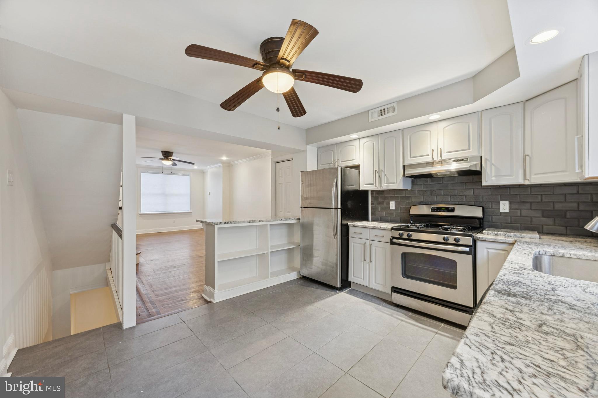 1814 S JUNIPER STREET