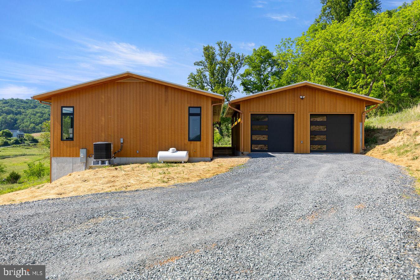 732 GOONEY MANOR LOOP